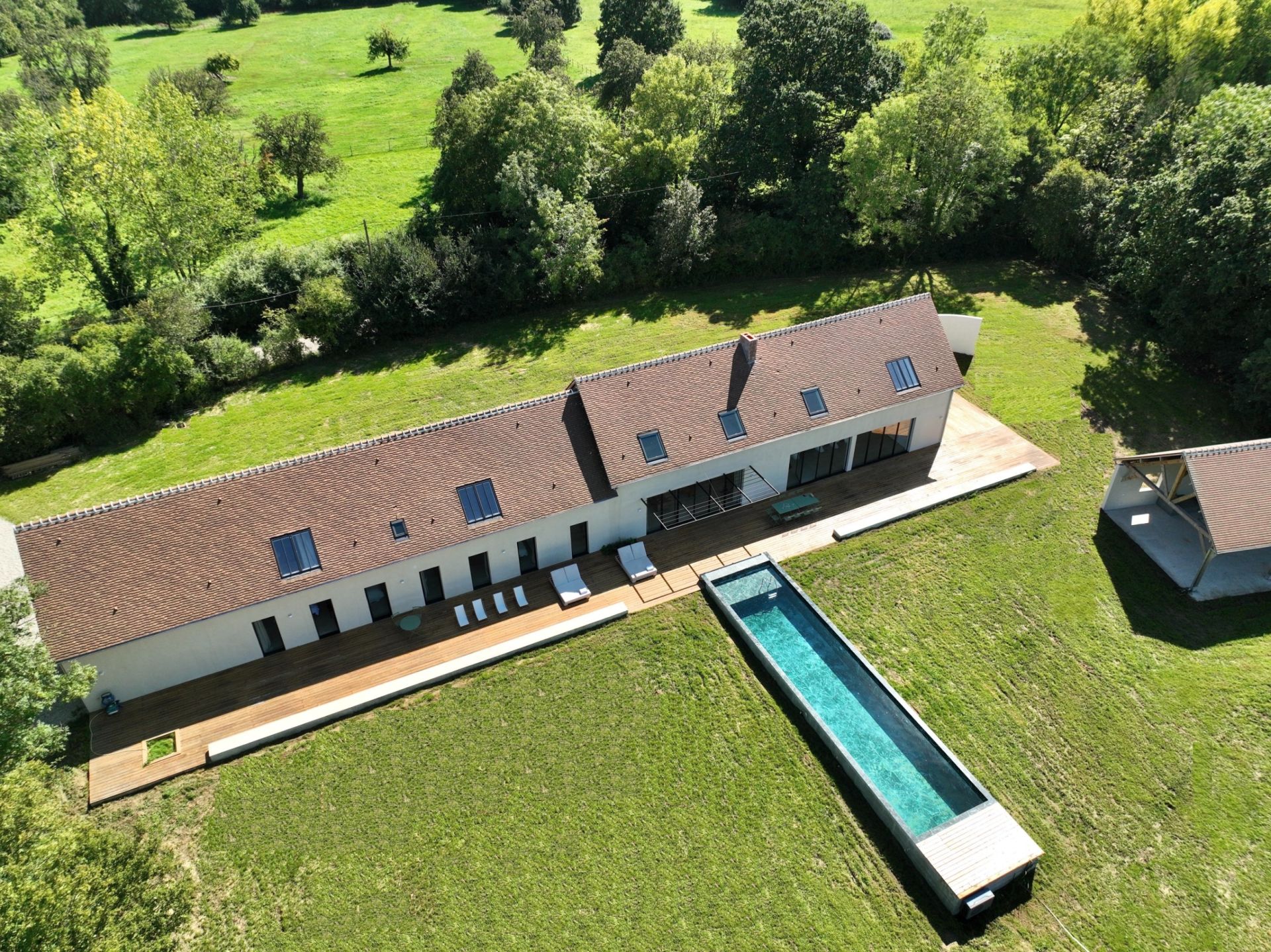 luxury house 11 Rooms for sale on ST ETIENNE LA THILLAYE (14950)