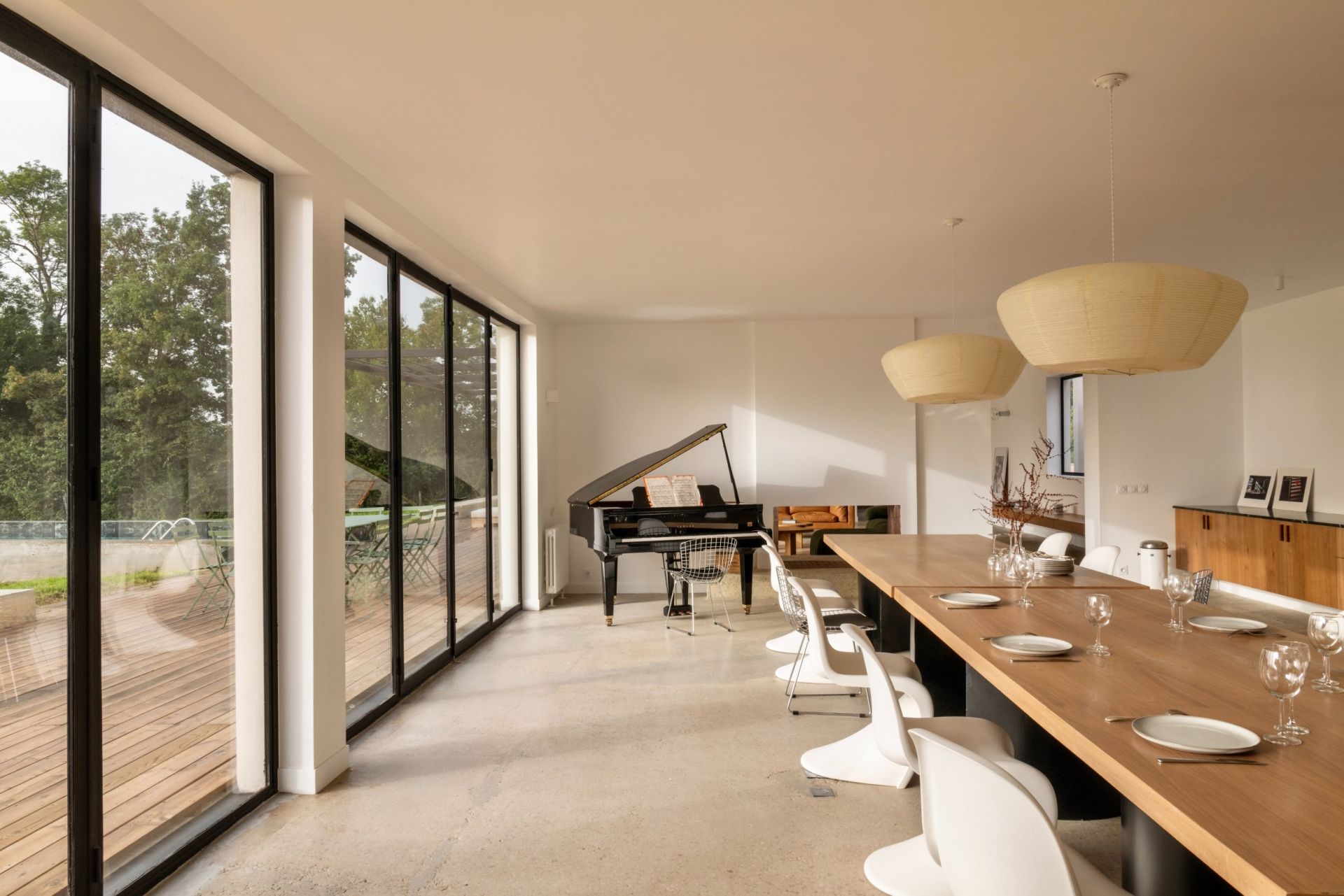 luxury house 11 Rooms for sale on ST ETIENNE LA THILLAYE (14950)