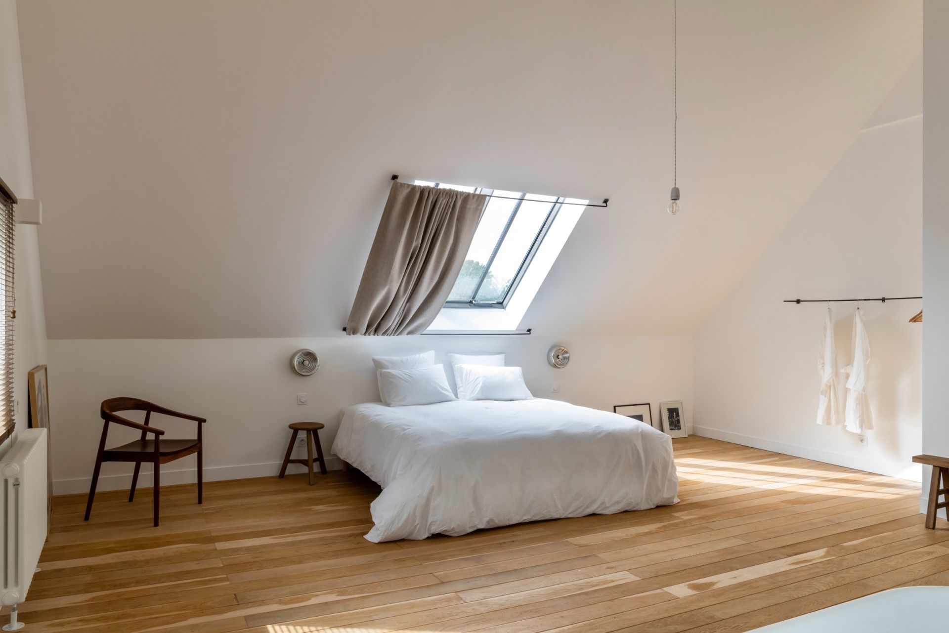 luxury house 11 Rooms for sale on ST ETIENNE LA THILLAYE (14950)