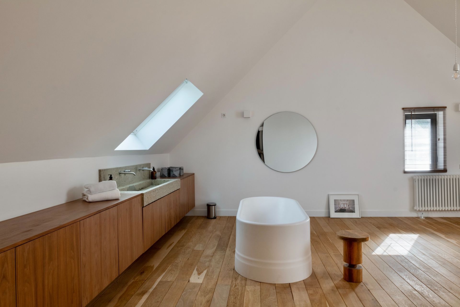 luxury house 11 Rooms for sale on ST ETIENNE LA THILLAYE (14950)