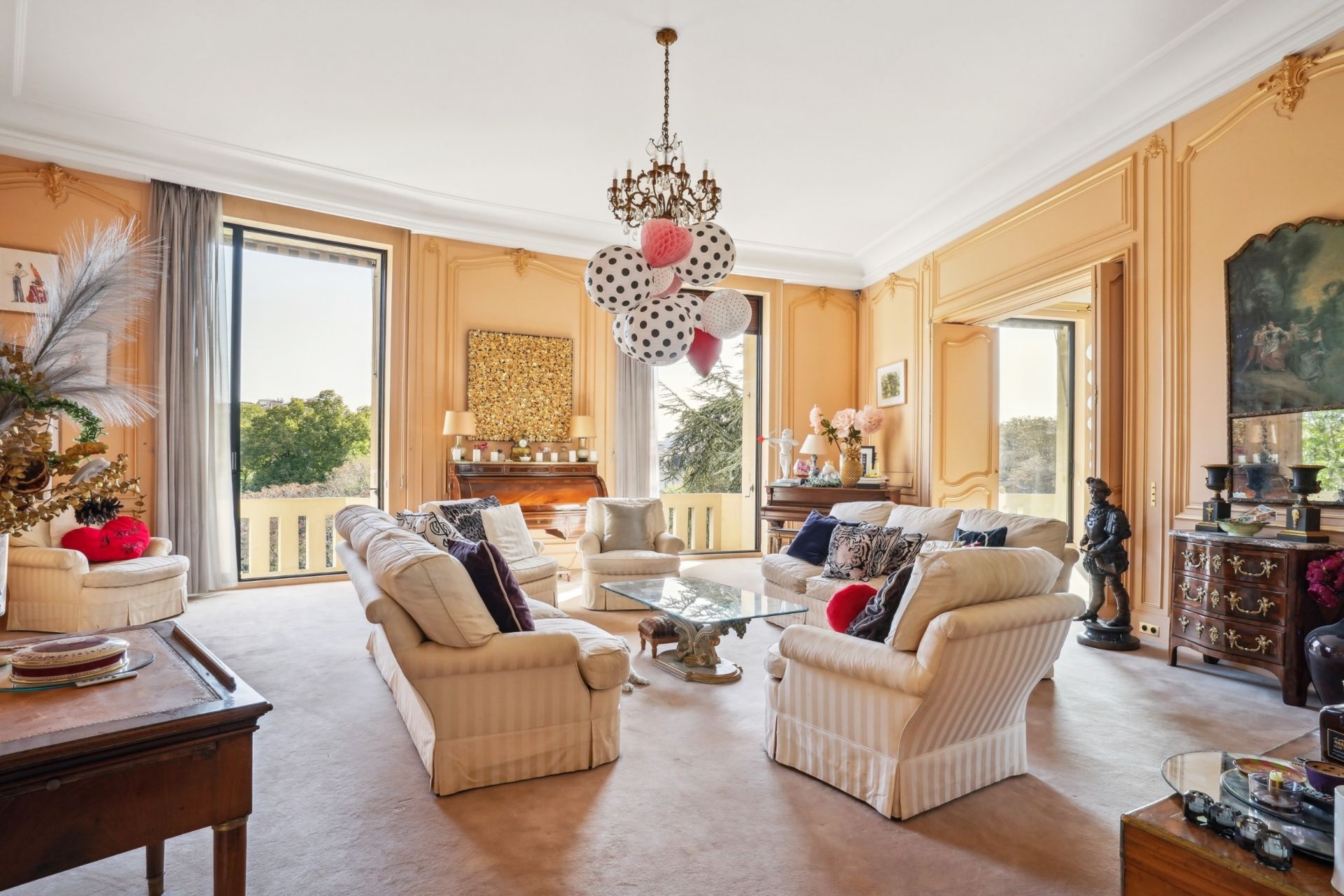 luxury apartment 6 Rooms for sale on PARIS (75016)