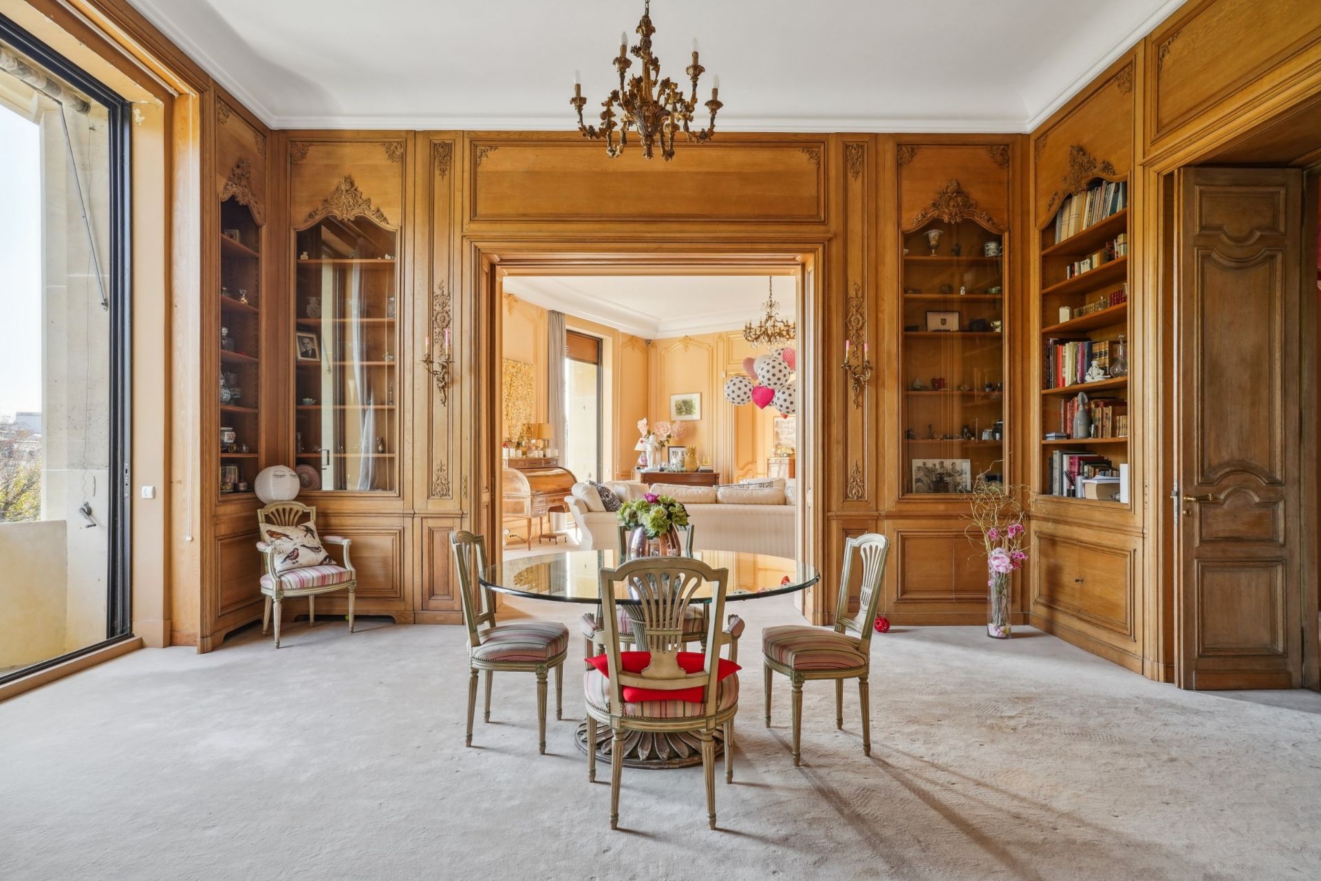 luxury apartment 6 Rooms for sale on PARIS (75016)