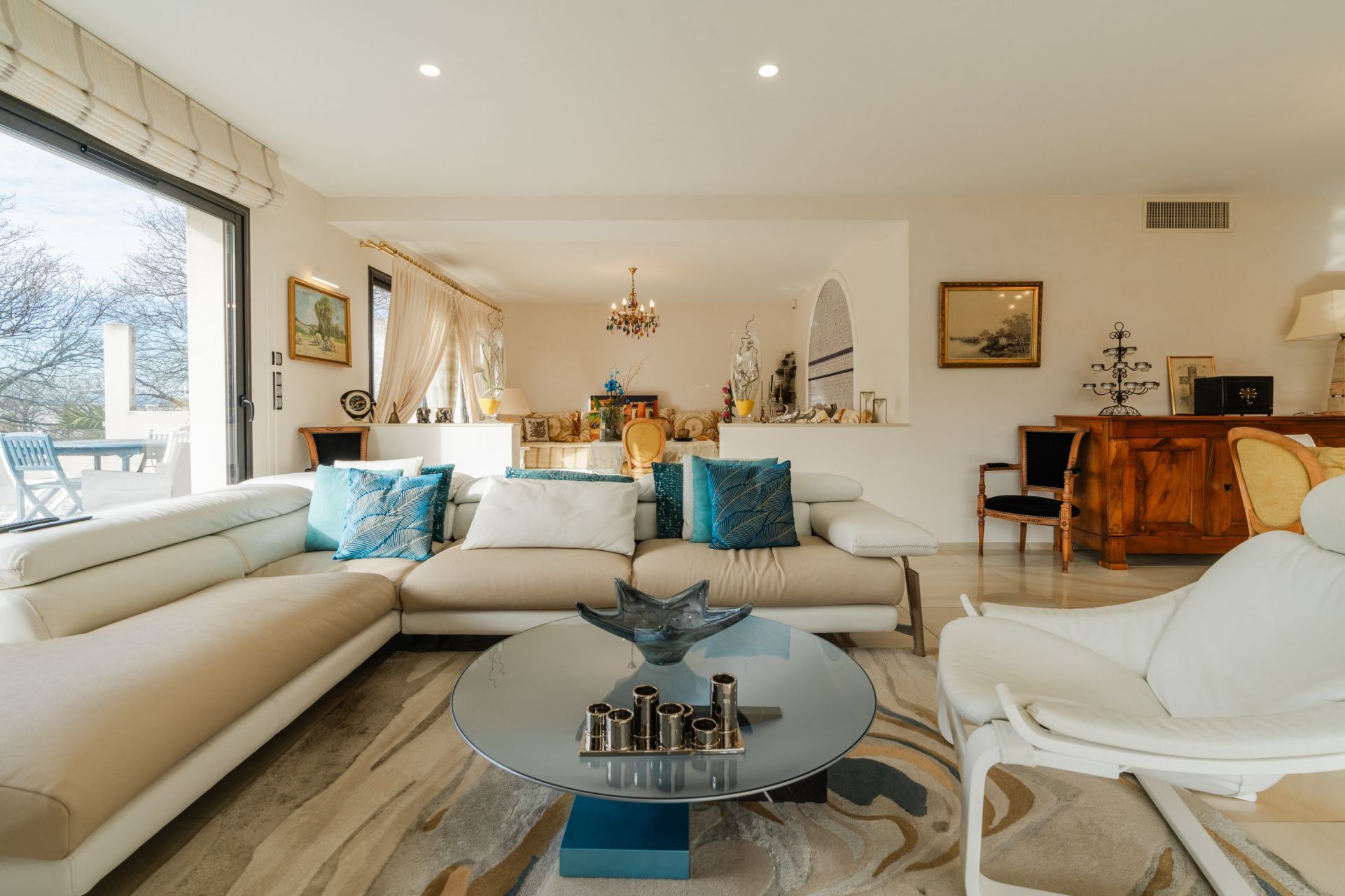 luxury house 5 Rooms for sale on PERPIGNAN (66000)