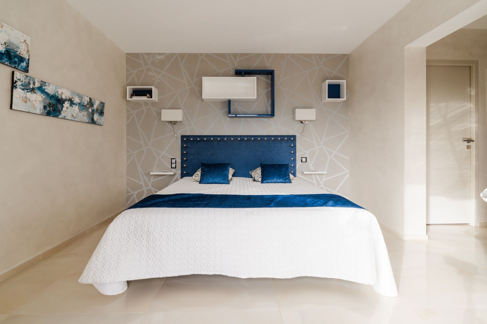 luxury house 5 Rooms for sale on PERPIGNAN (66000)