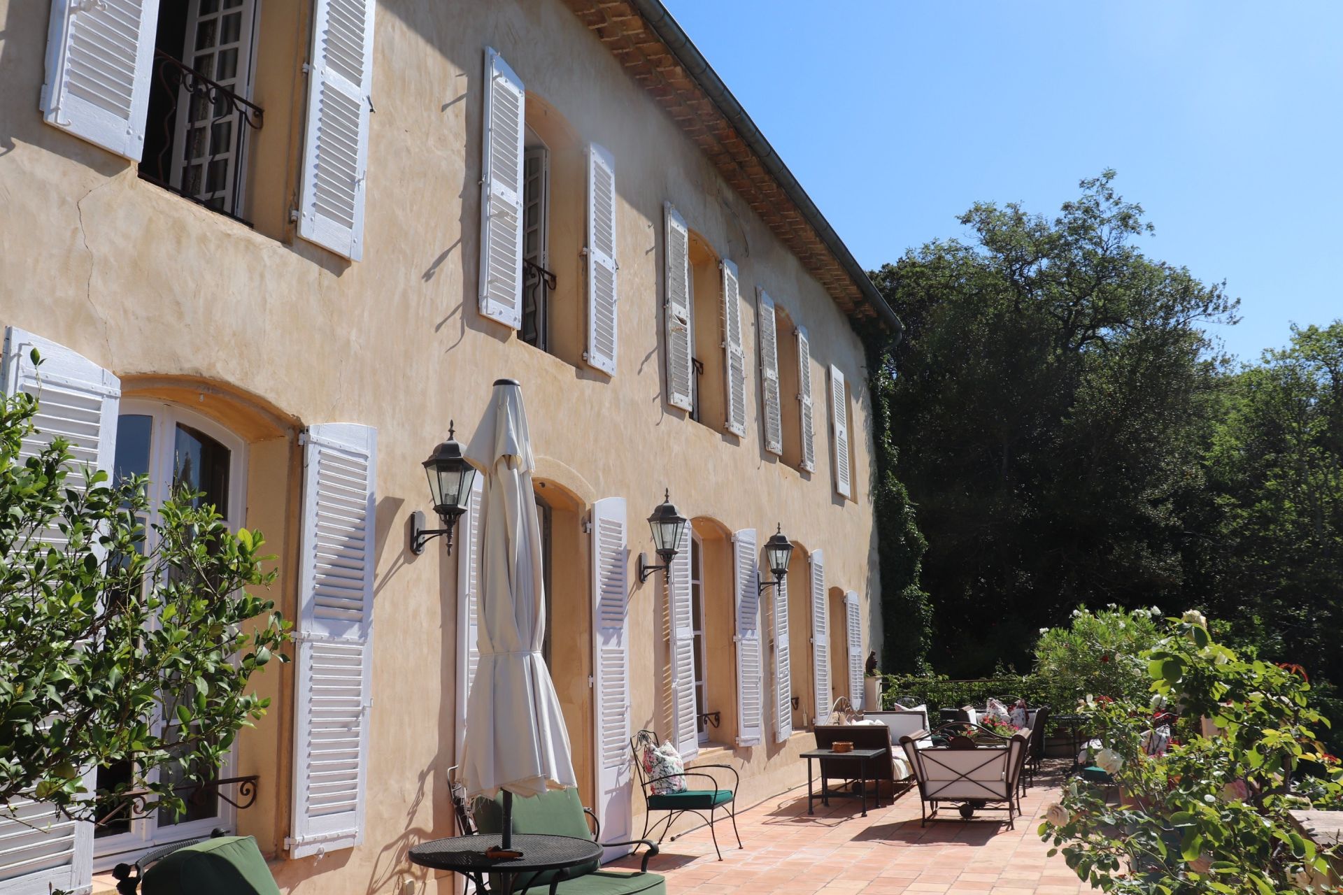 bastide 20 Pièces en vente sur LORGUES (83510)