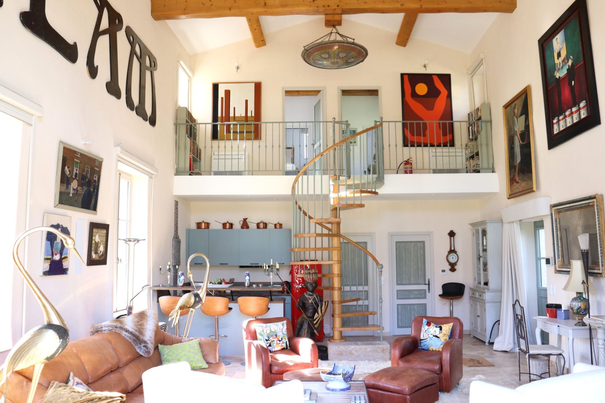 bastide 20 Pièces en vente sur LORGUES (83510)