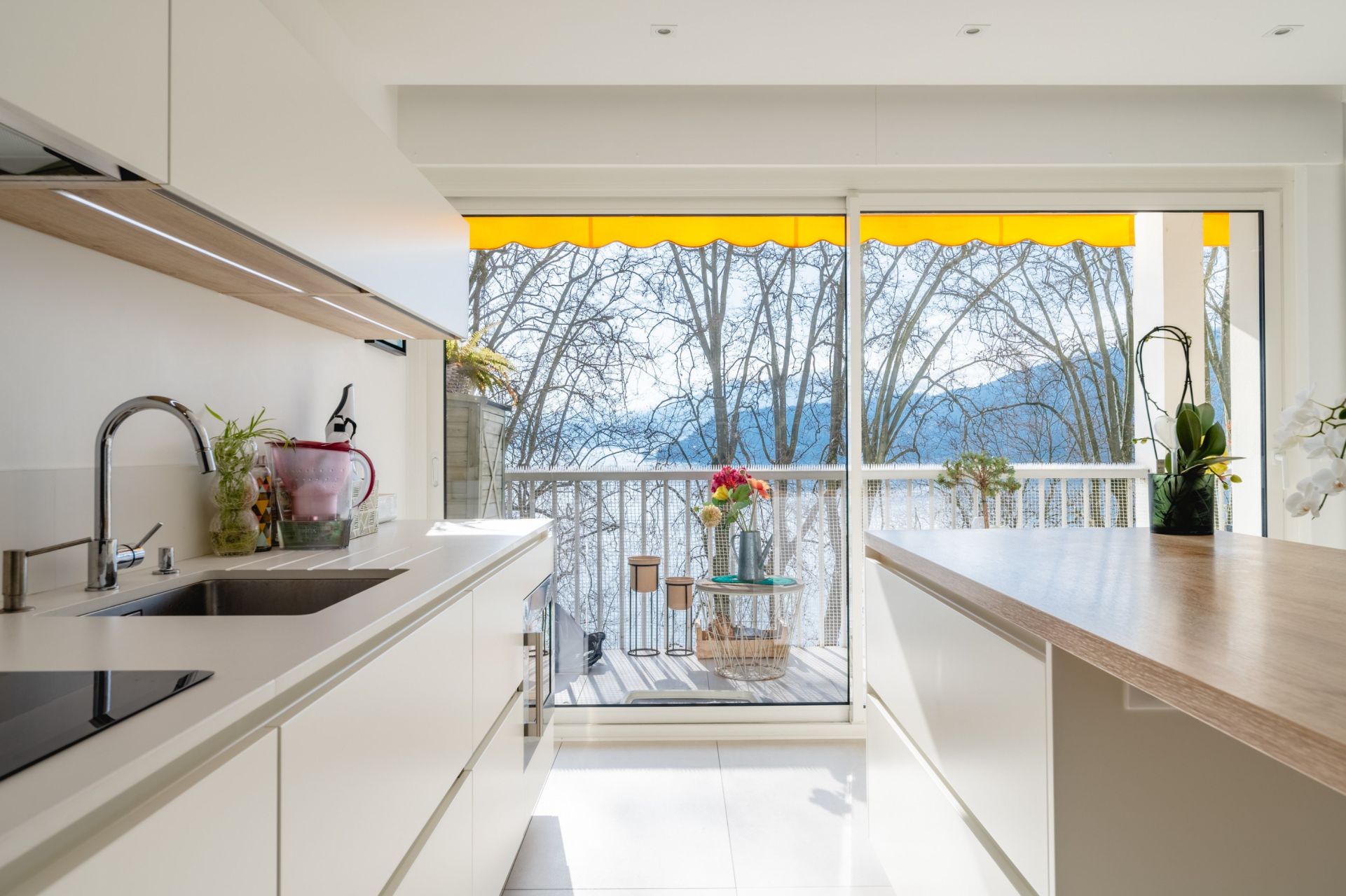 luxury apartment 3 Rooms for sale on ANNECY (74000)