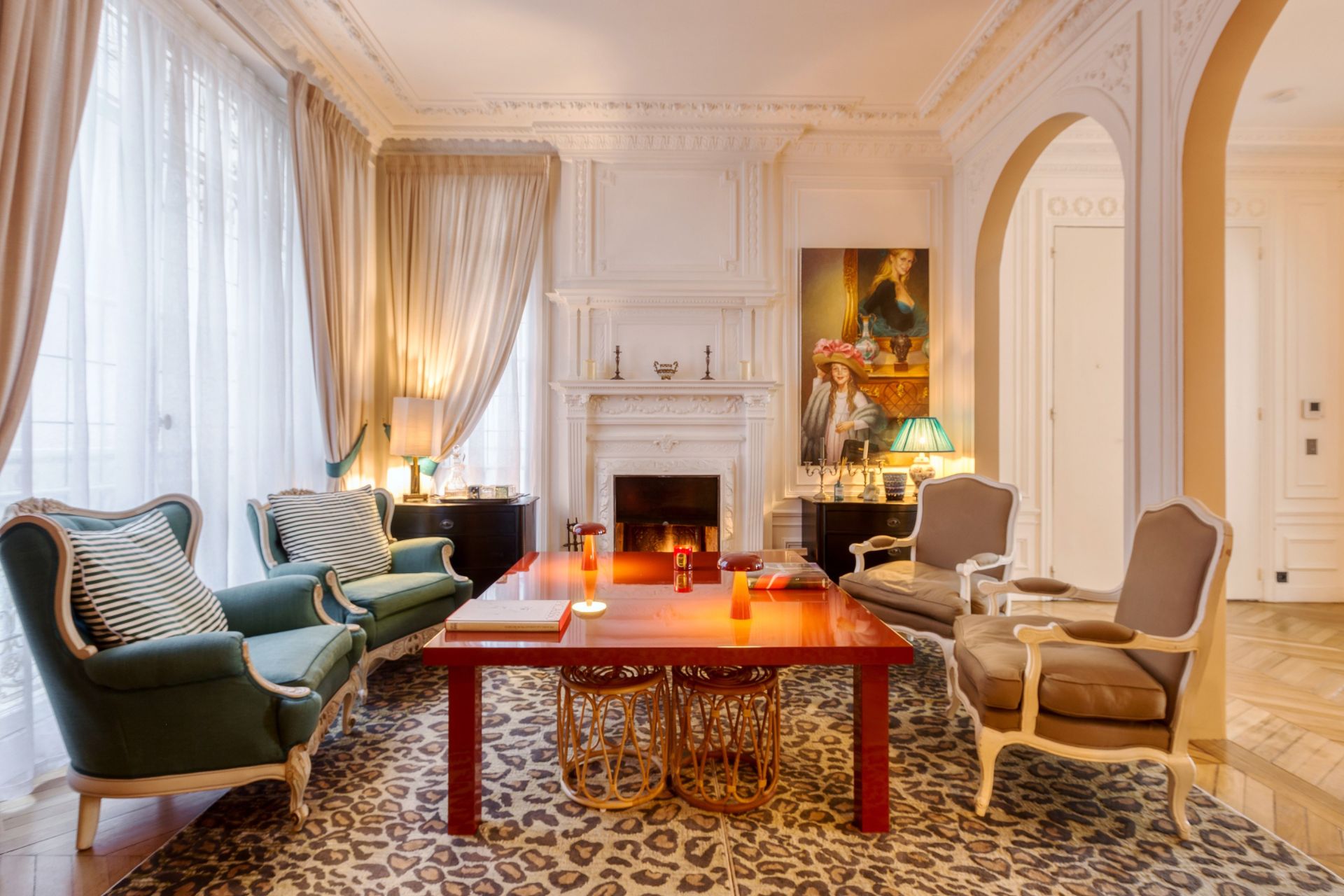 luxury apartment 6 Rooms for sale on PARIS (75116)
