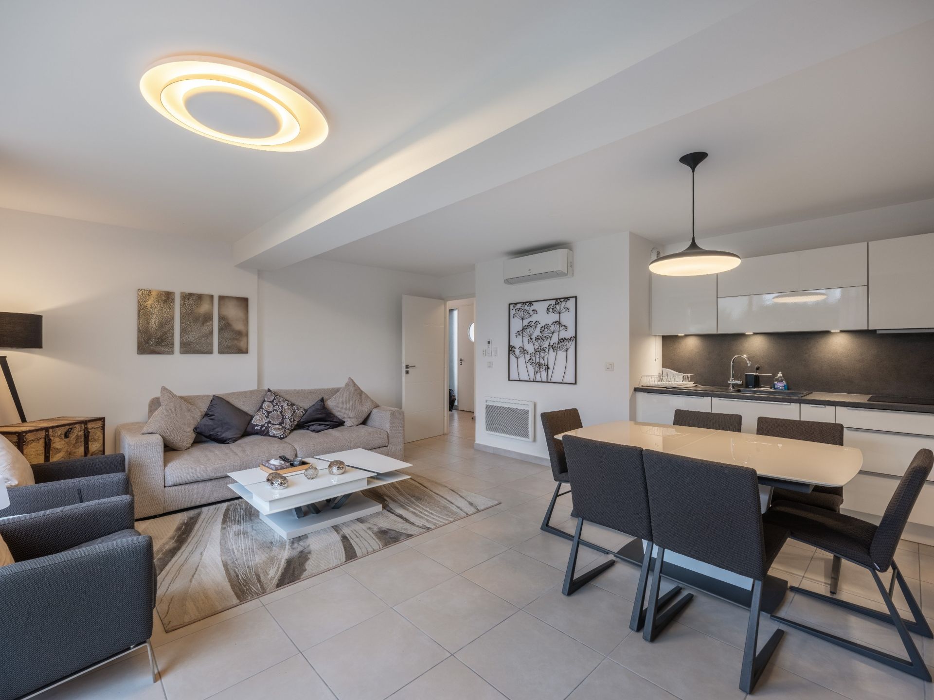 luxury house 4 Rooms for sale on MESSERY (74140)