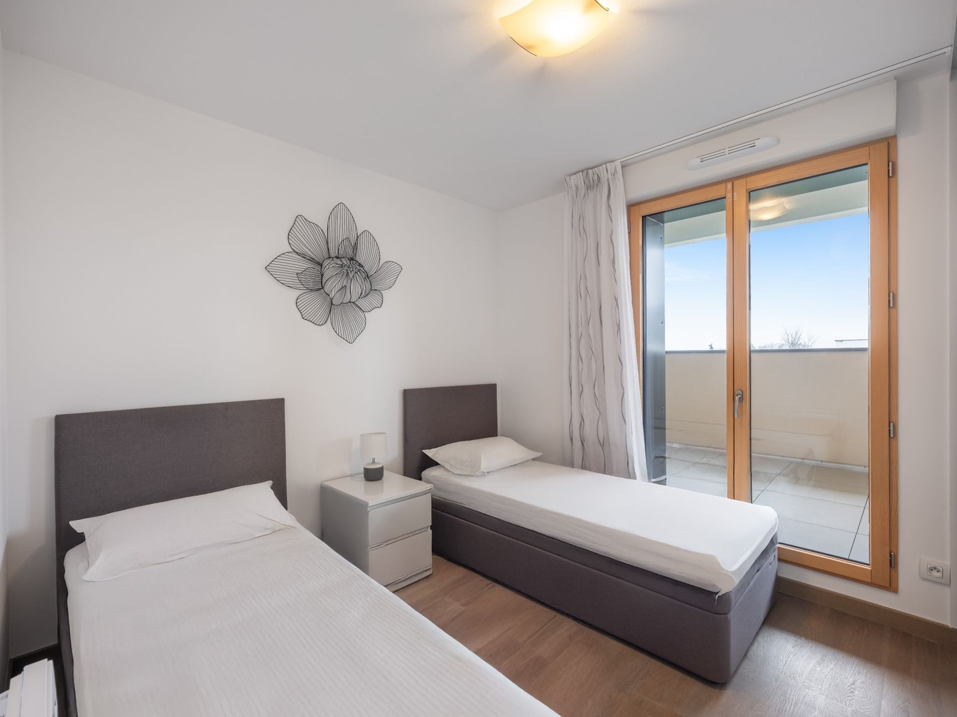 luxury house 4 Rooms for sale on MESSERY (74140)