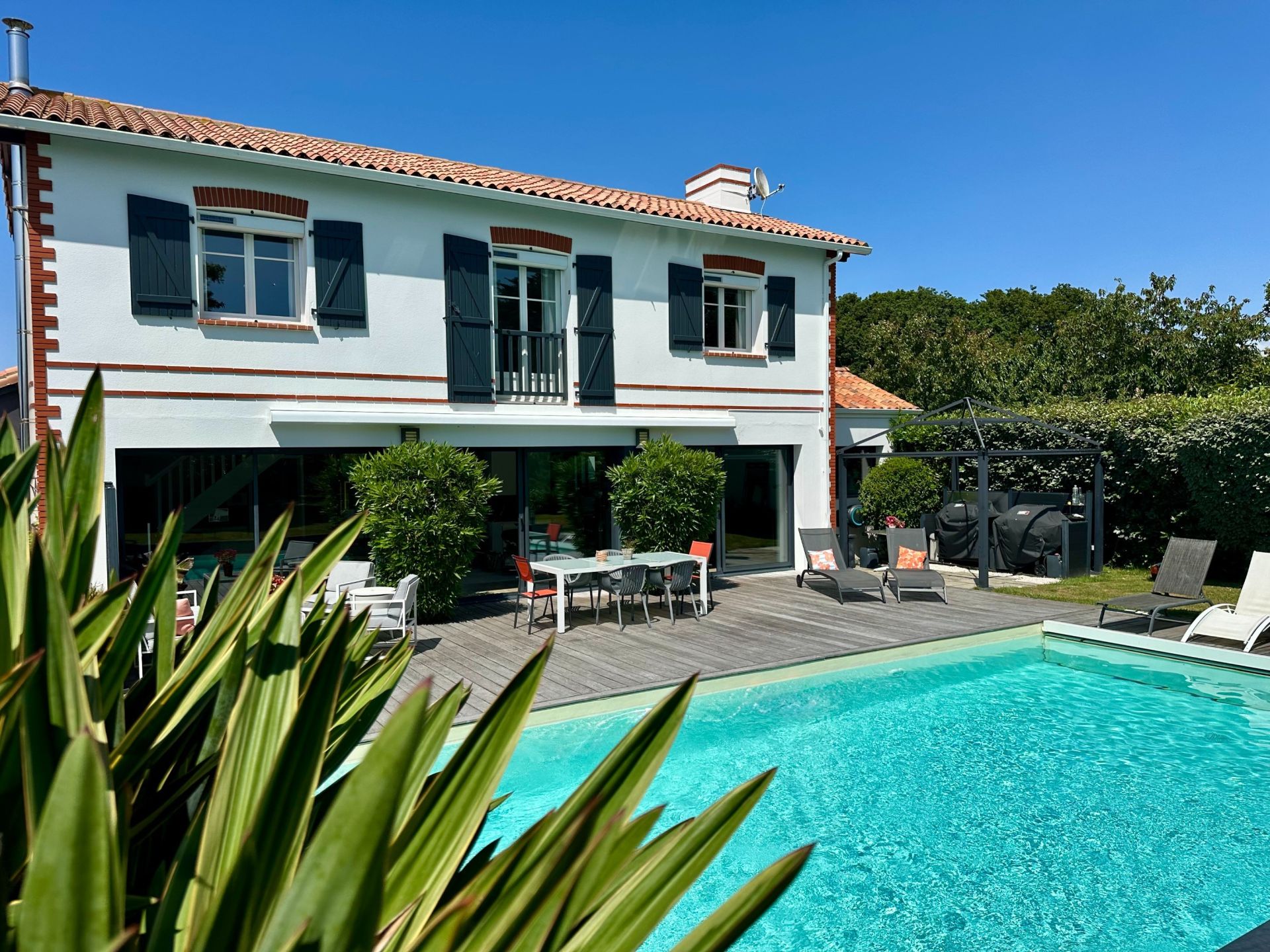 luxury house 7 Rooms for sale on PORNIC (44210)