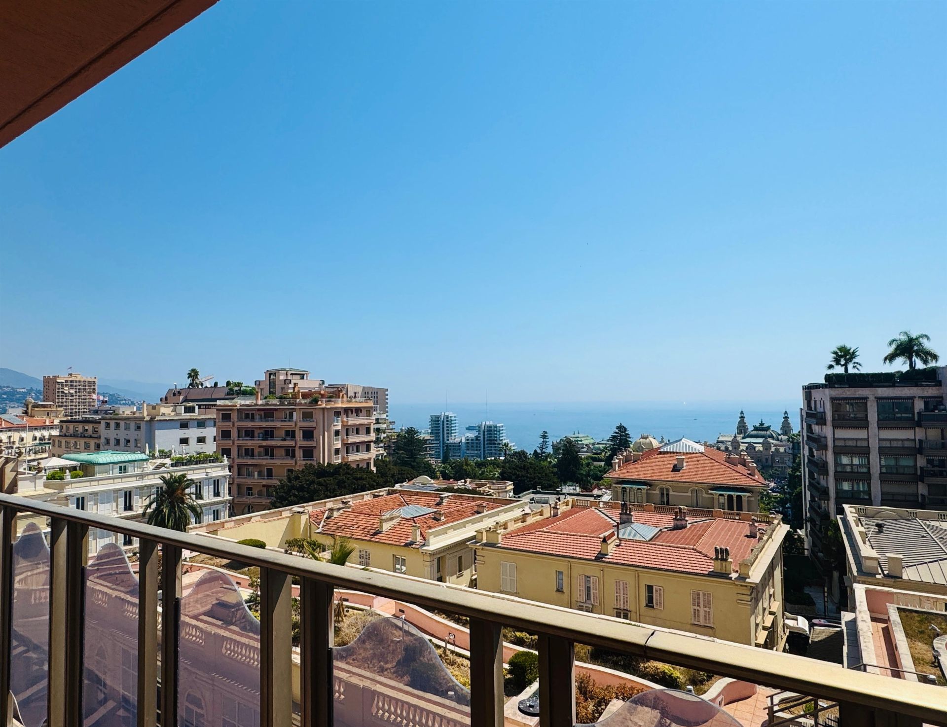 luxury apartment 4 Rooms for sale on MONACO (98000)