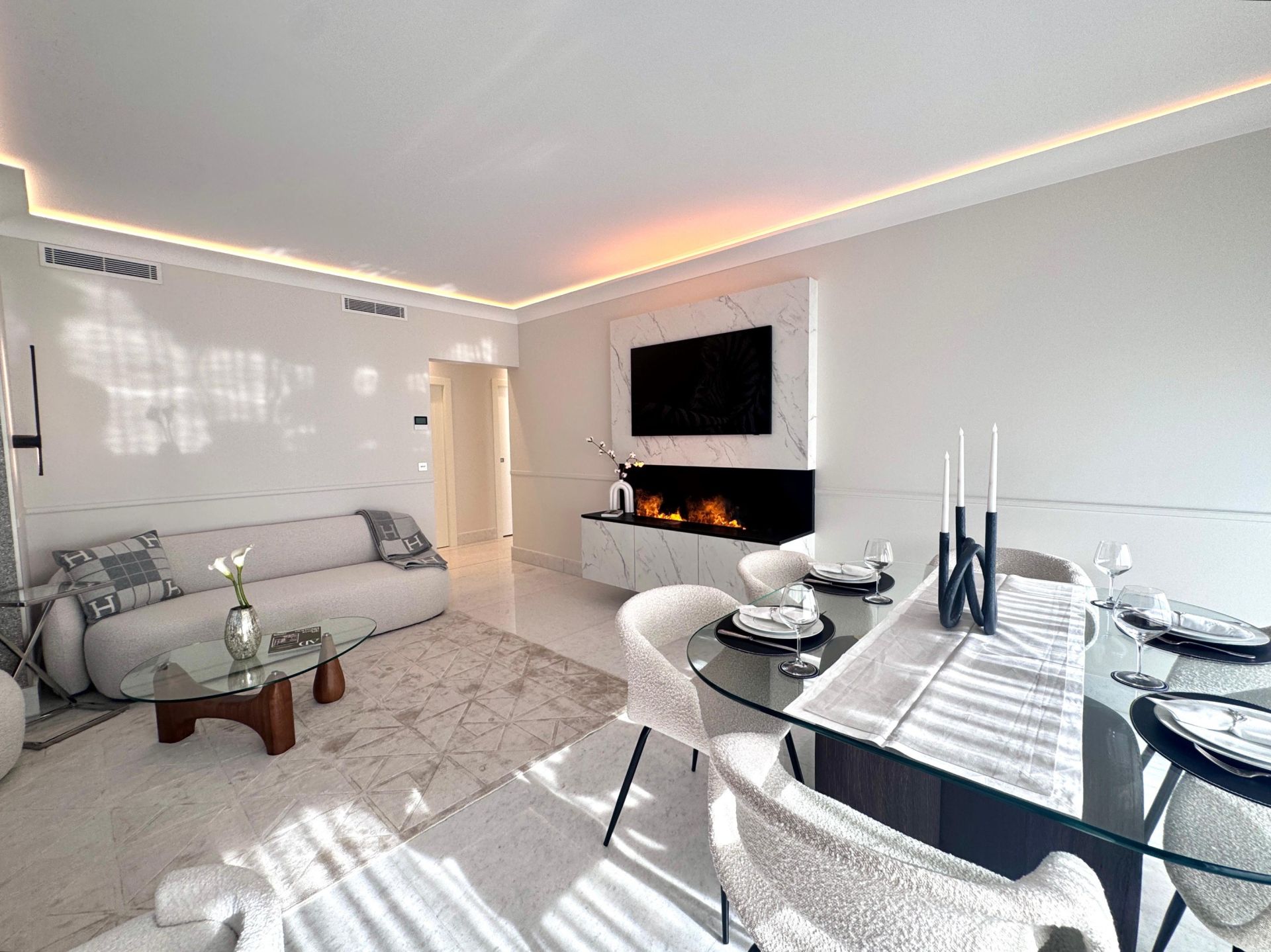luxury apartment 4 Rooms for sale on MONACO (98000)