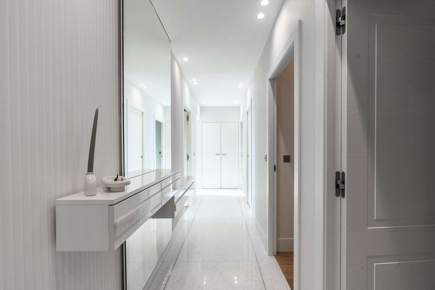 luxury apartment 4 Rooms for sale on MONACO (98000)