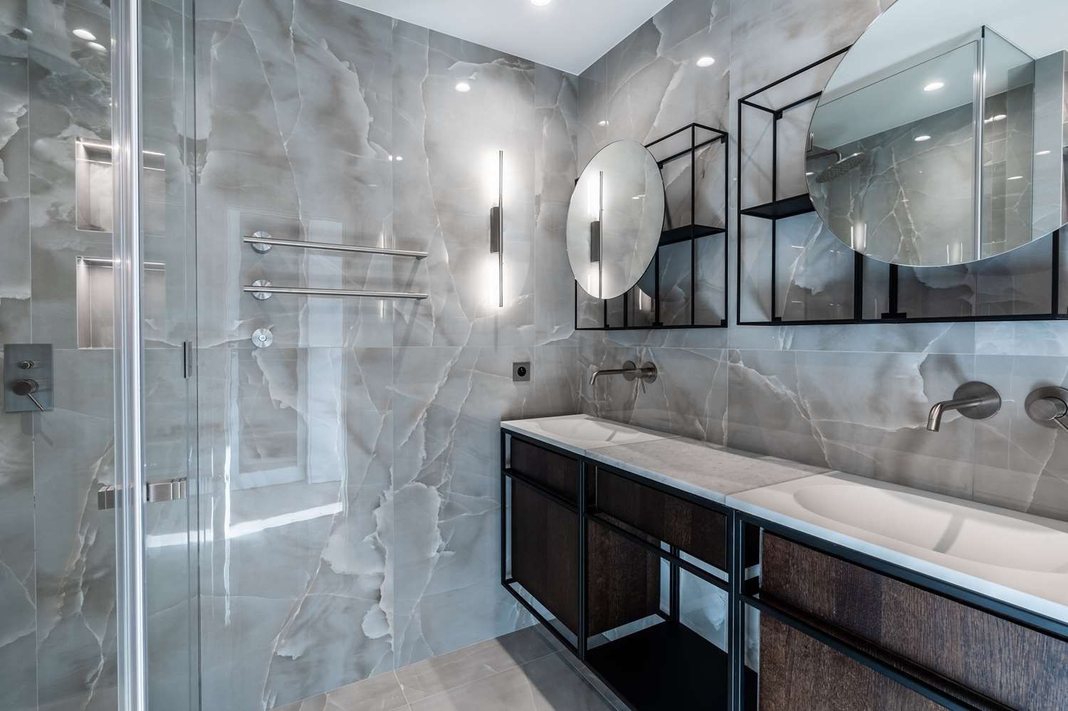 luxury apartment 4 Rooms for sale on MONACO (98000)