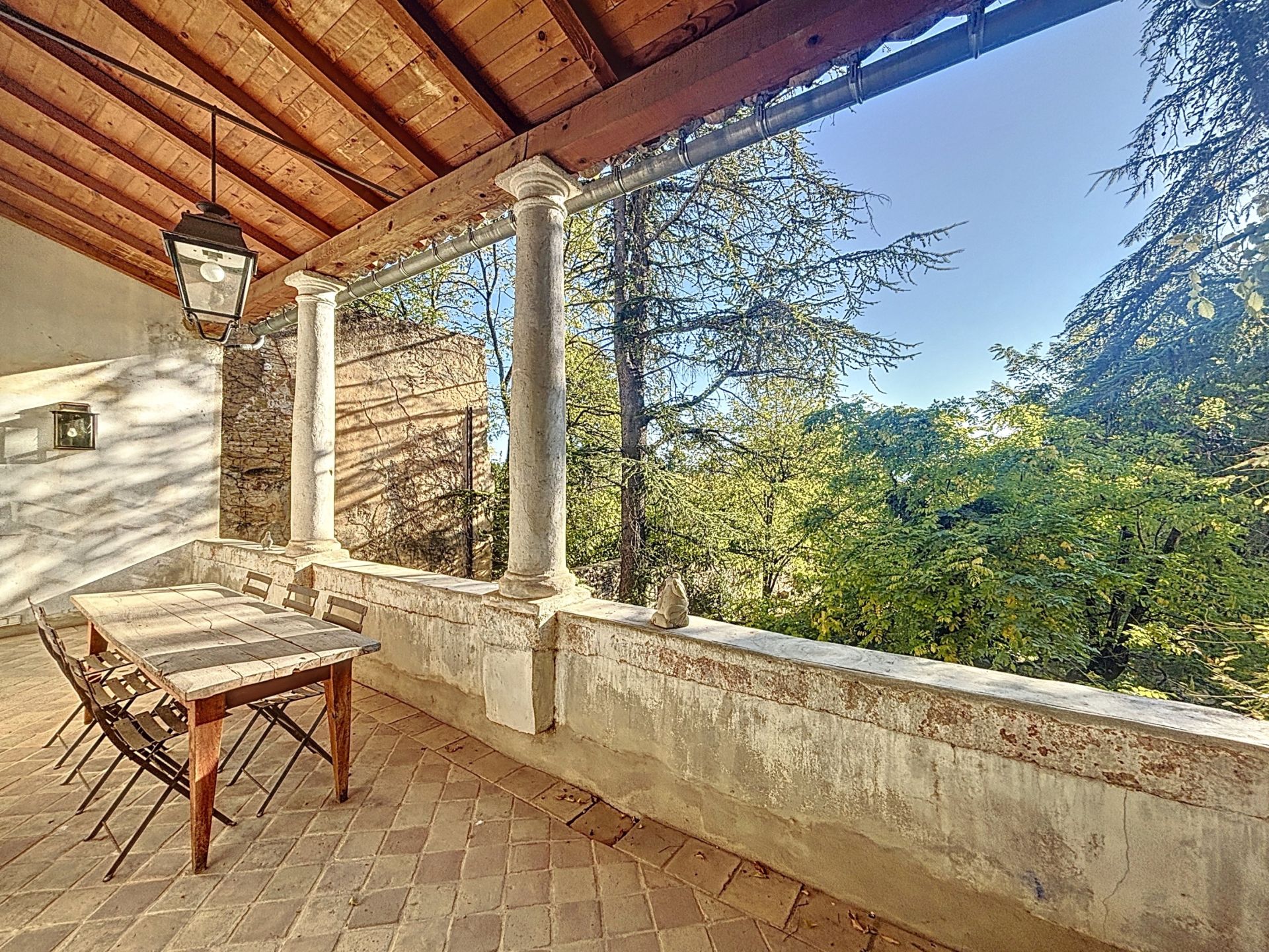 maison de luxe 9 Pièces en vente sur UZES (30700)