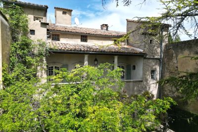 Vente Maison de luxe Uzès 9 Pièces 340 m²