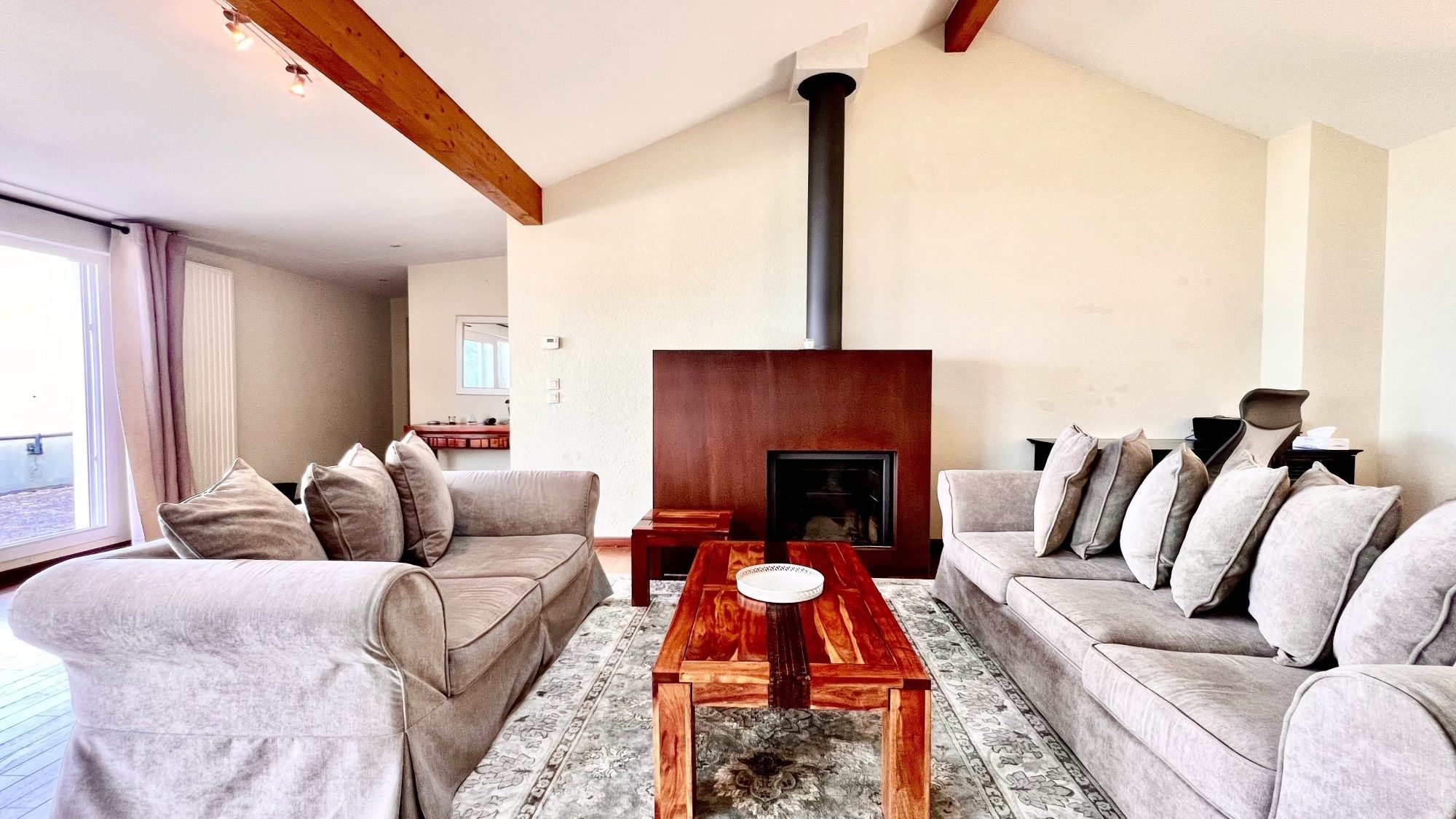 luxury apartment 5 Rooms for sale on EVIAN LES BAINS (74500)