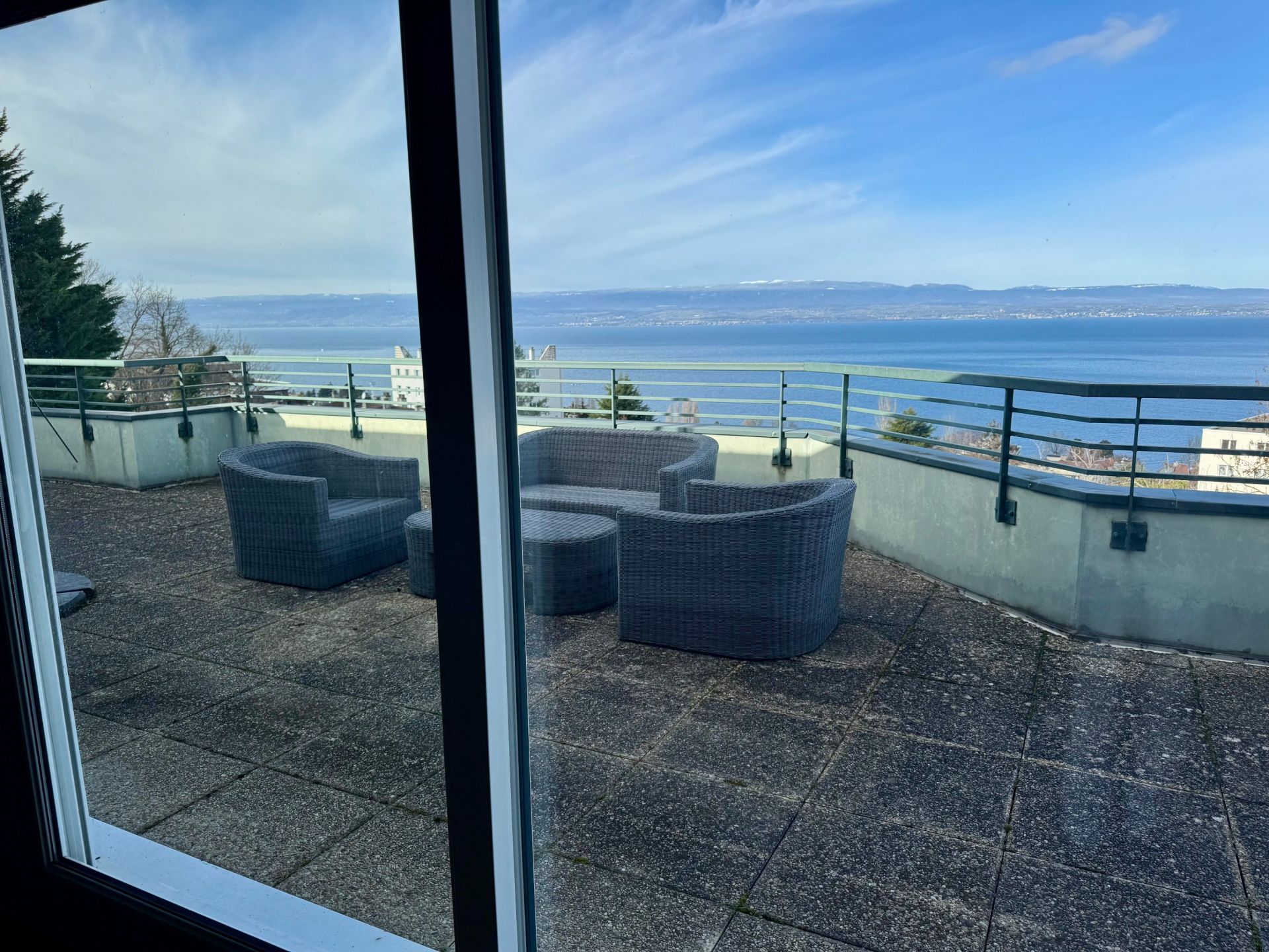 luxury apartment 5 Rooms for sale on EVIAN LES BAINS (74500)