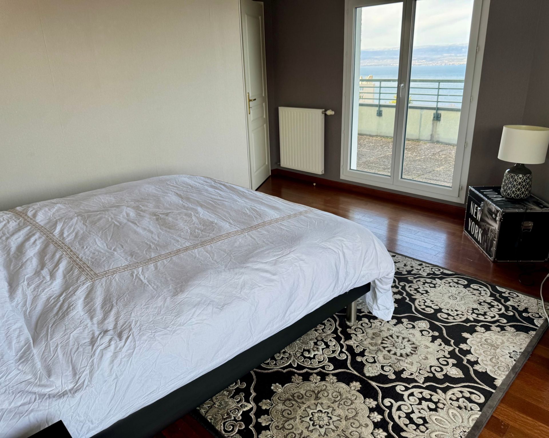 luxury apartment 5 Rooms for sale on EVIAN LES BAINS (74500)