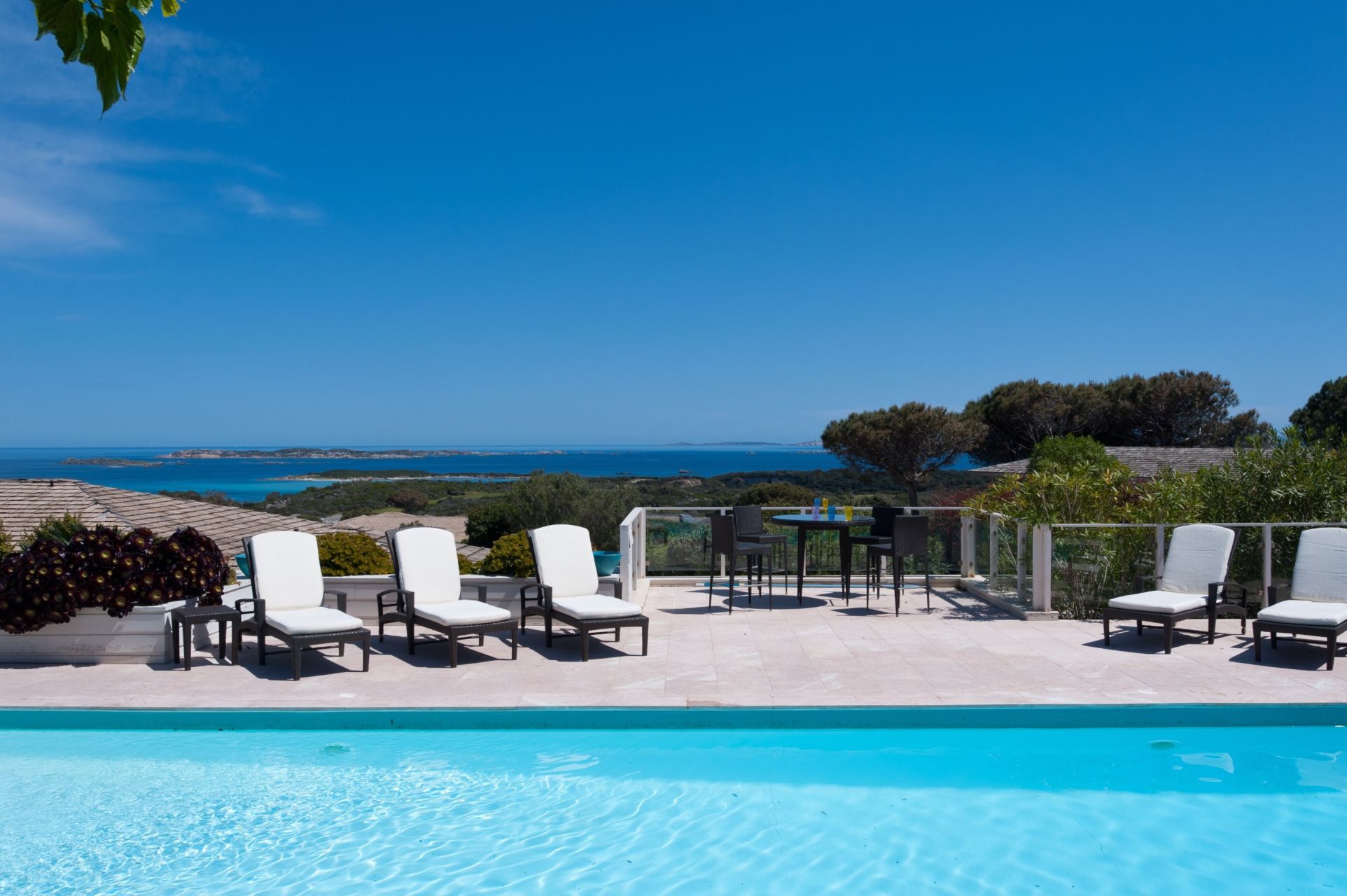 villa de luxe 8 Pièces en location saisonnière sur BONIFACIO (20169)