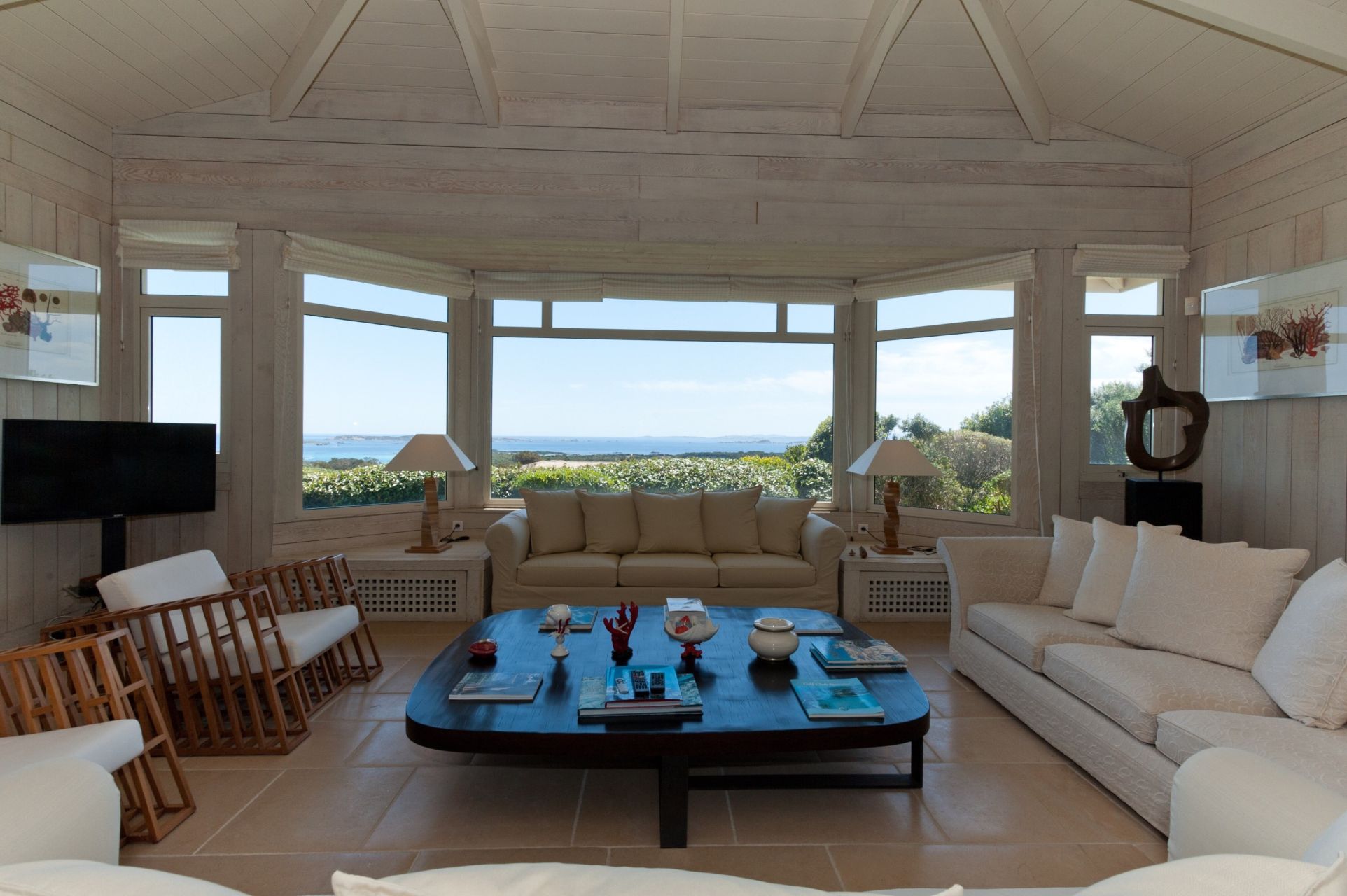 villa de luxe 8 Pièces en location saisonnière sur BONIFACIO (20169)