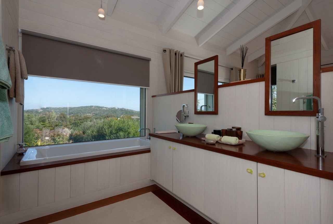 villa de luxe 8 Pièces en location saisonnière sur BONIFACIO (20169)