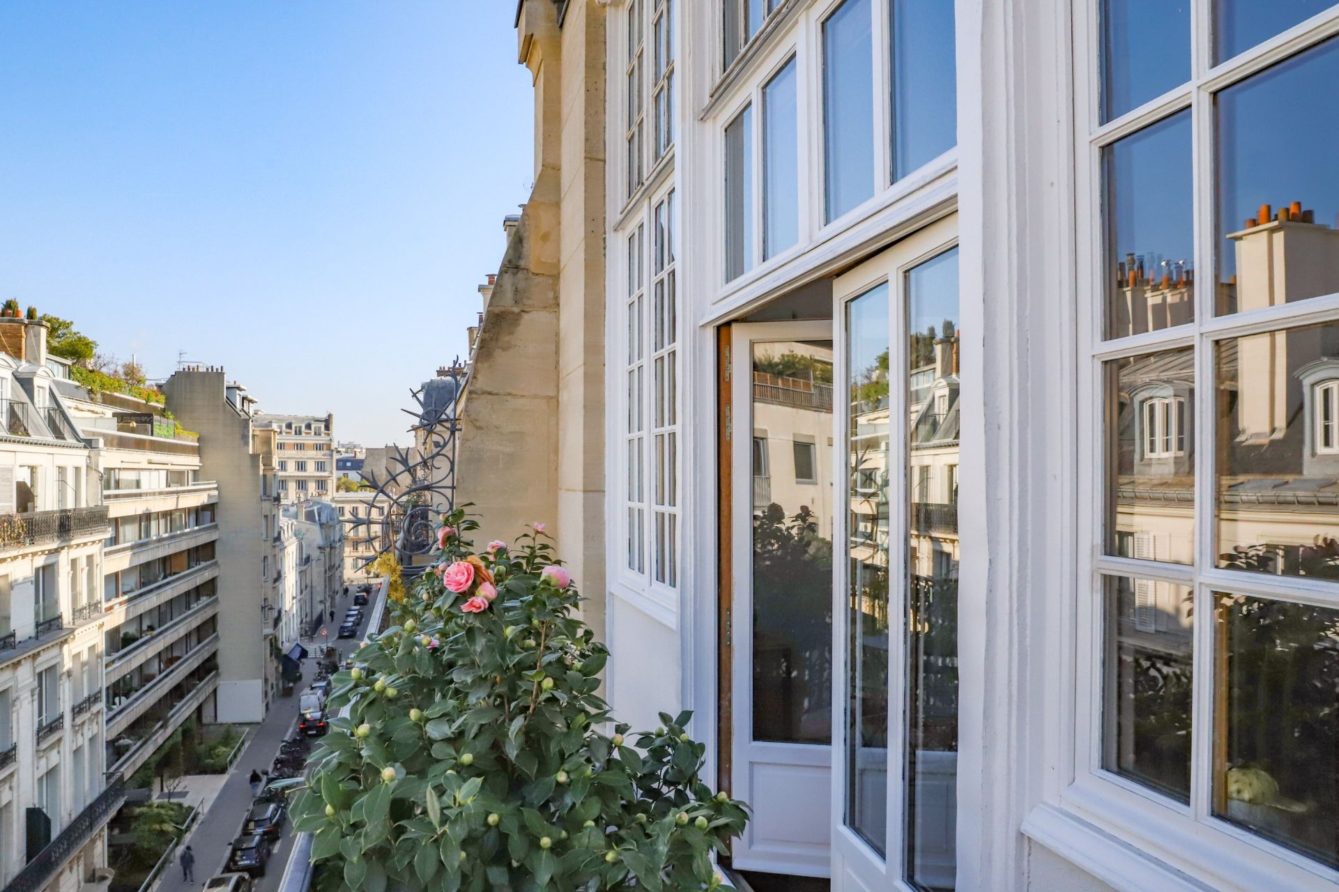 luxury apartment 3 Rooms for sale on PARIS (75017)