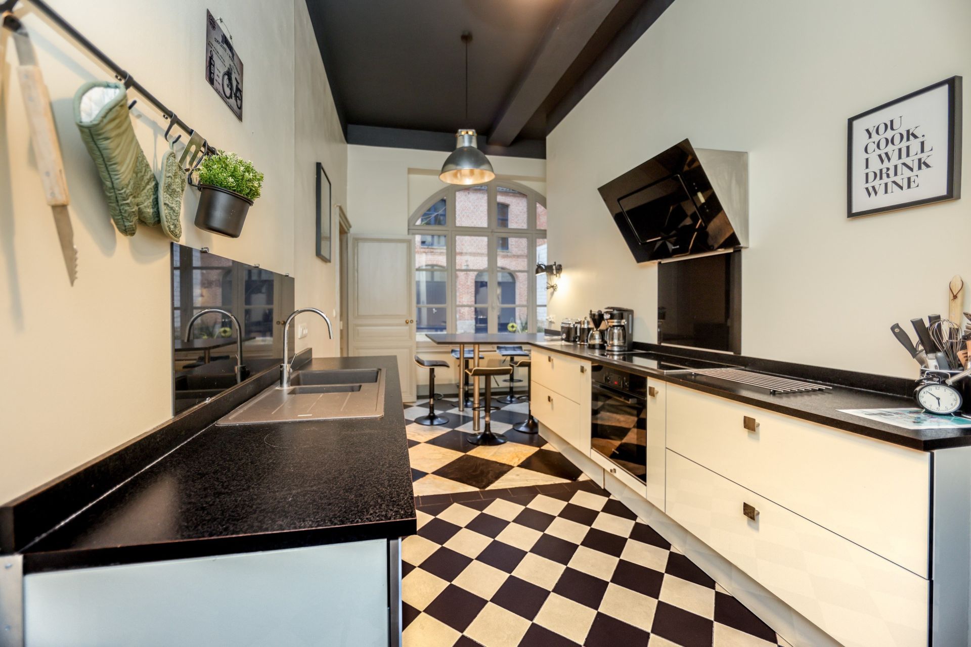 mansion (hôtel particulier) 9 Rooms for sale on MONTREUIL SUR MER (62170)