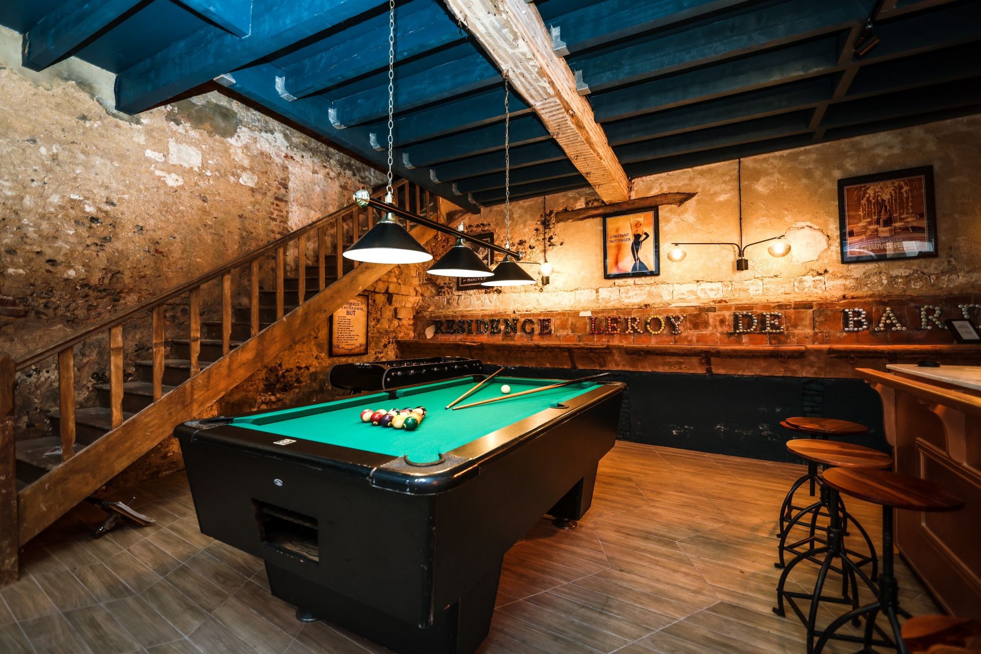 mansion (hôtel particulier) 9 Rooms for sale on MONTREUIL SUR MER (62170)