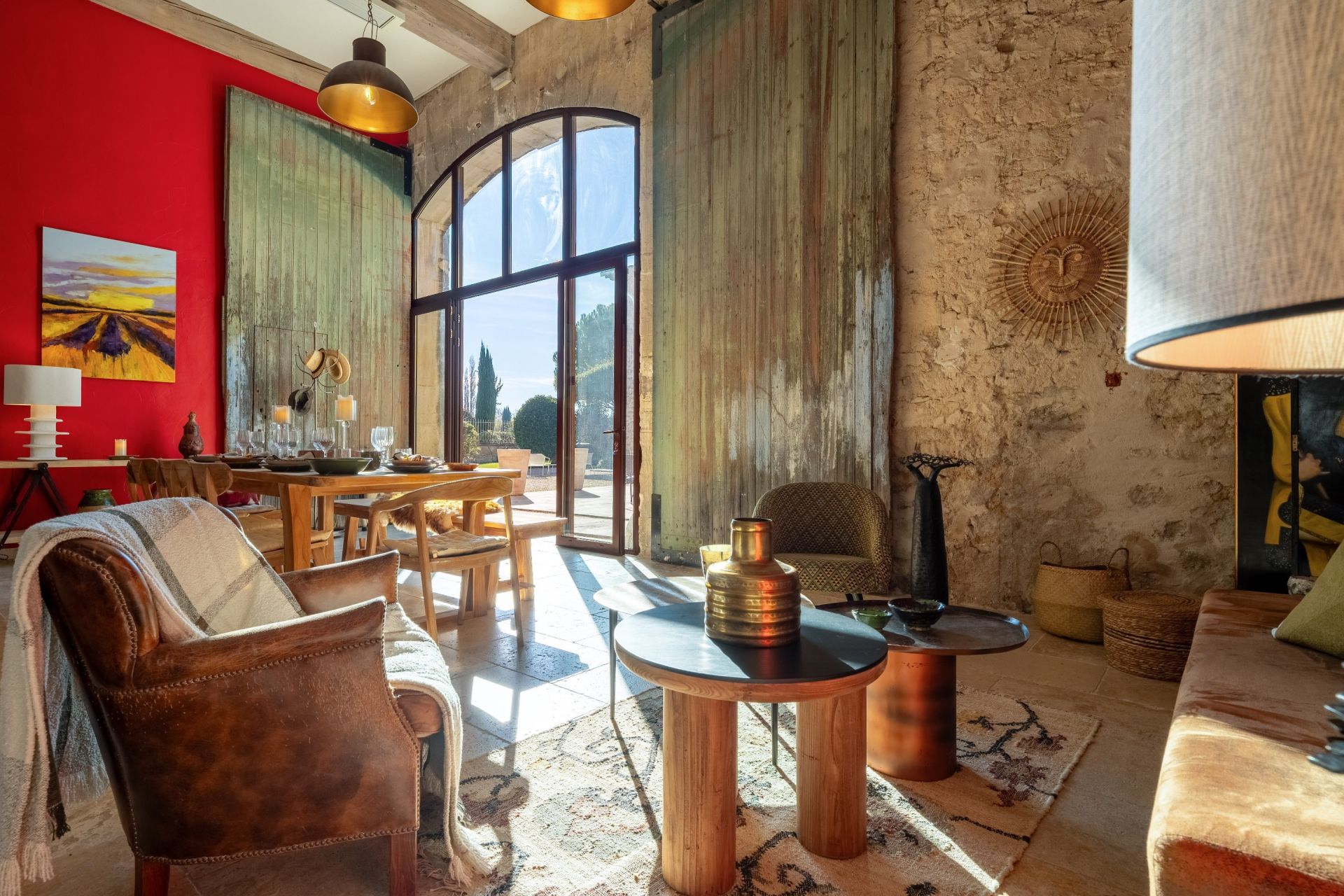 luxury house 21 Rooms for sale on LAGNES (84800)