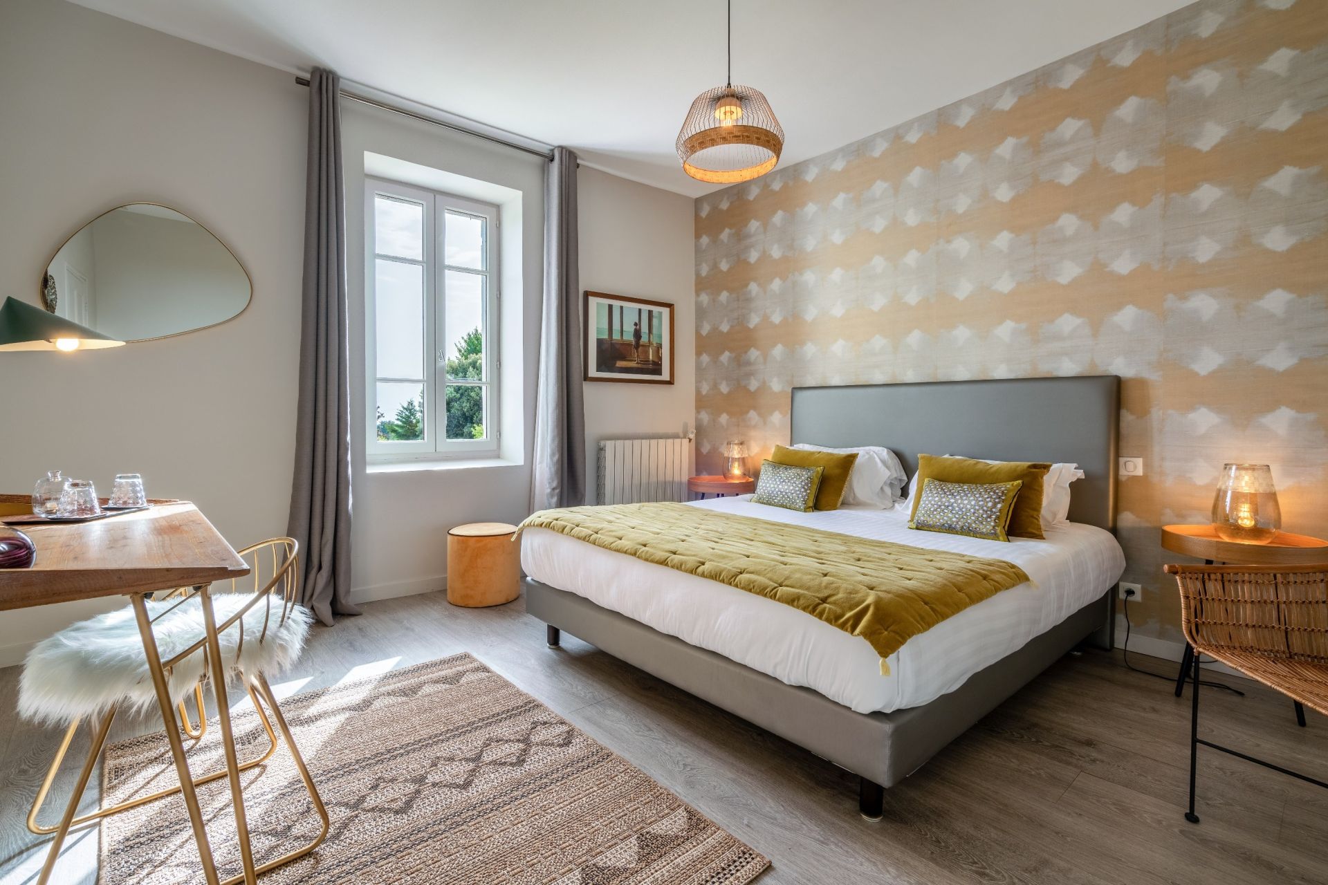 luxury house 21 Rooms for sale on LAGNES (84800)