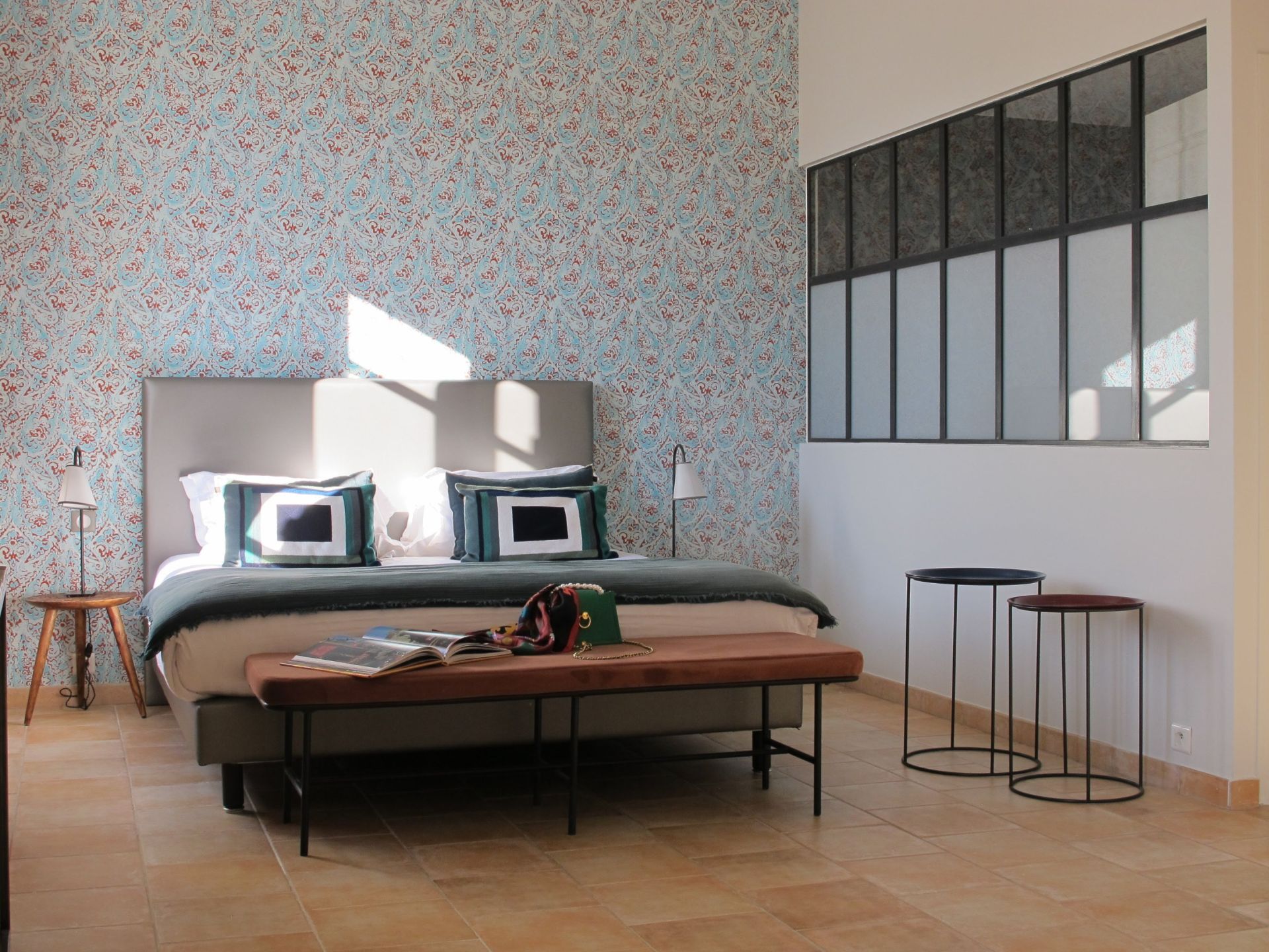 luxury house 21 Rooms for sale on LAGNES (84800)