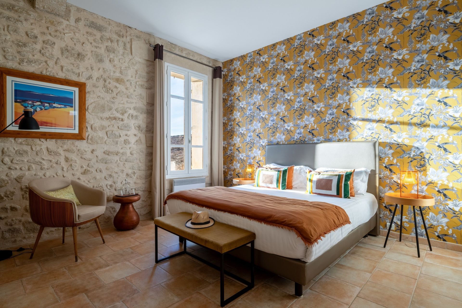 luxury house 21 Rooms for sale on LAGNES (84800)