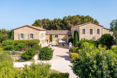Sale Luxury house Lagnes 21 Rooms 858 m²