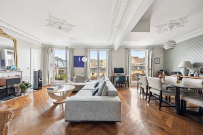 Sale Luxury apartment Paris 9 5 Rooms 90 m²