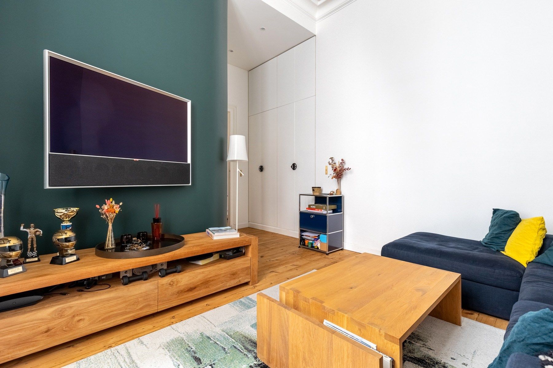 luxury apartment 4 Rooms for sale on BORDEAUX (33000)