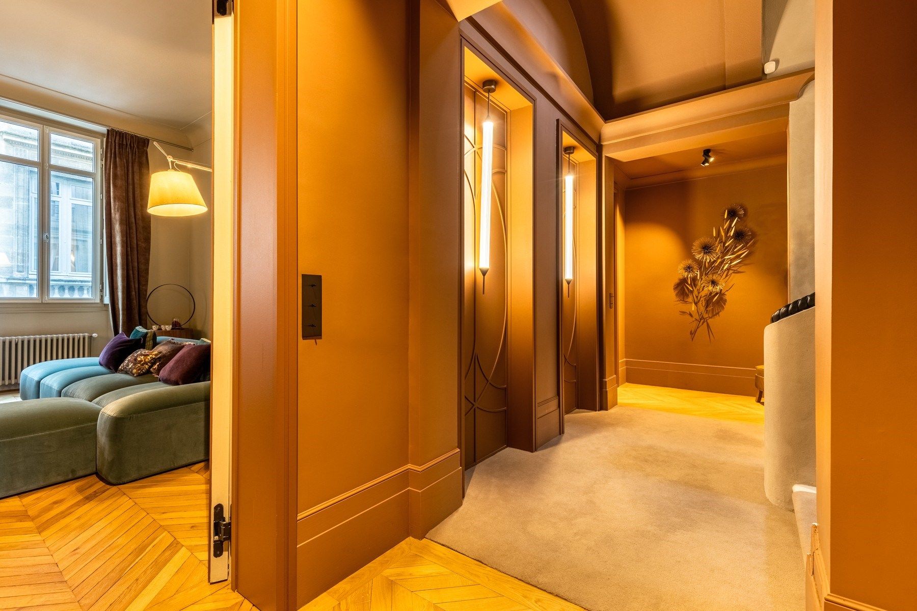 luxury house 10 Rooms for sale on BORDEAUX (33000)