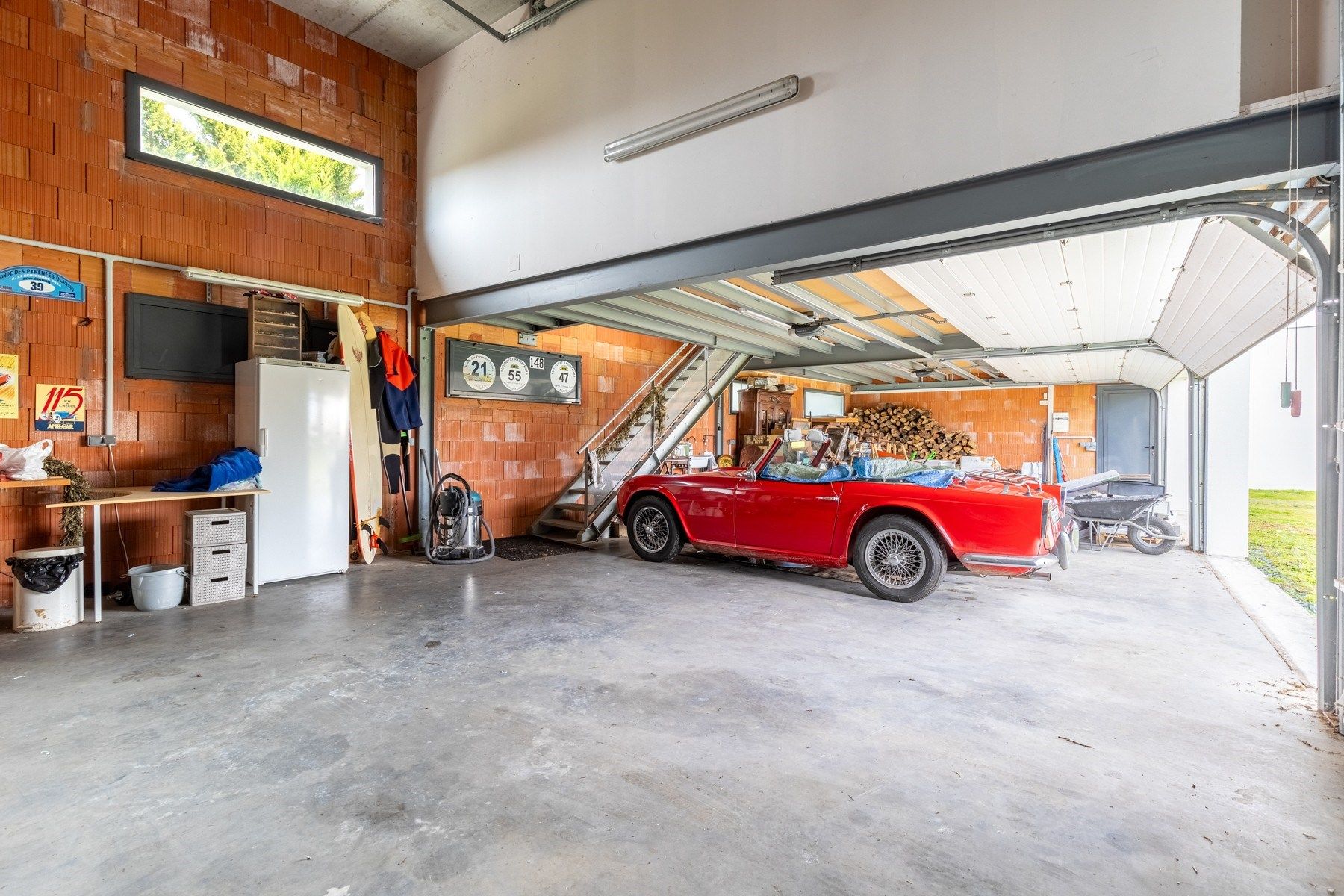 luxury house 7 Rooms for sale on BORDEAUX (33000)