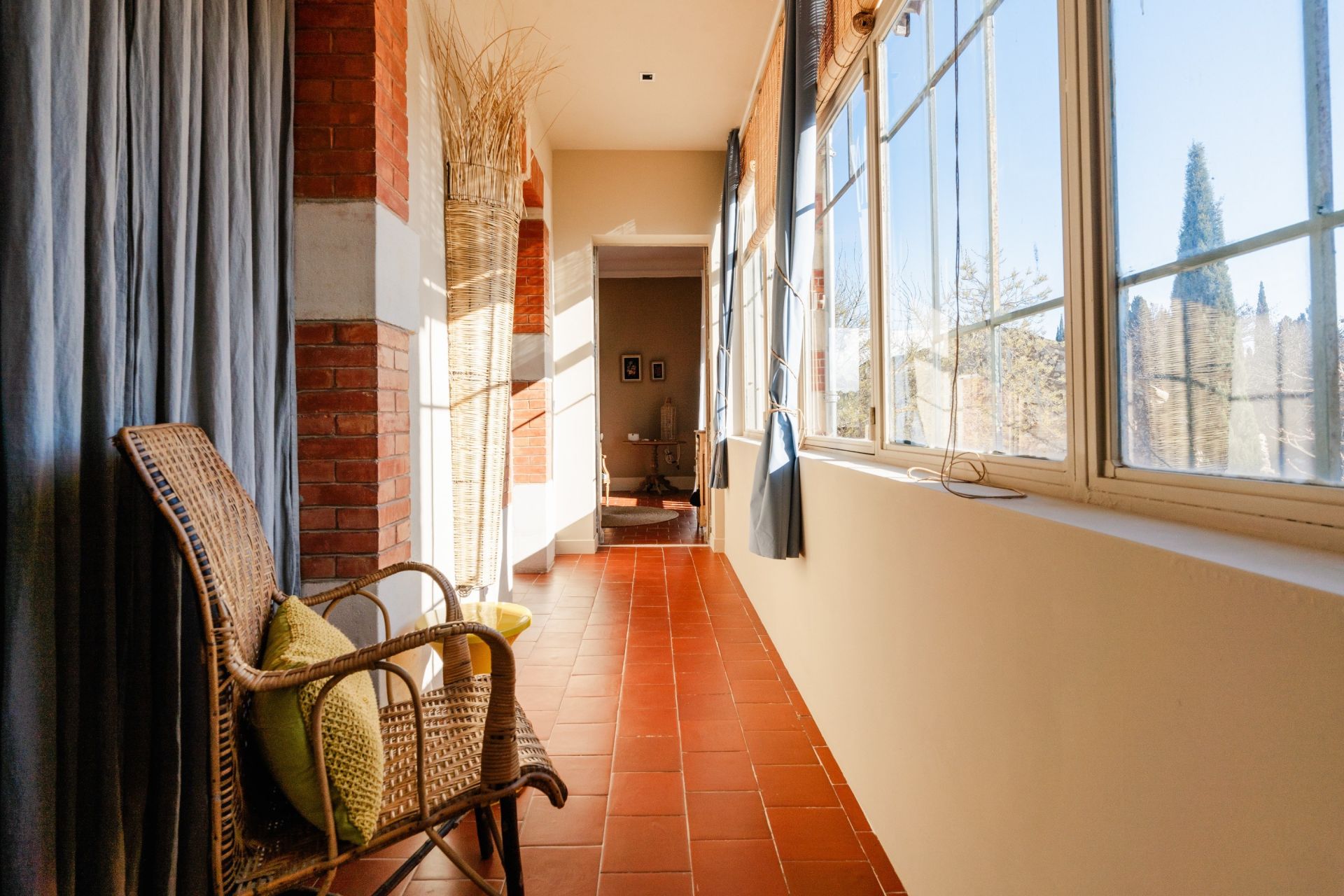 luxury house 9 Rooms for sale on NARBONNE (11100)