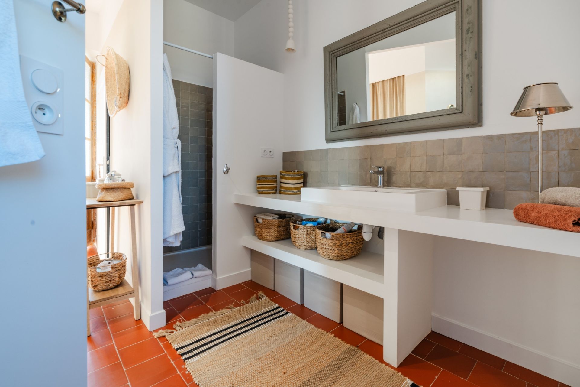 luxury house 9 Rooms for sale on NARBONNE (11100)