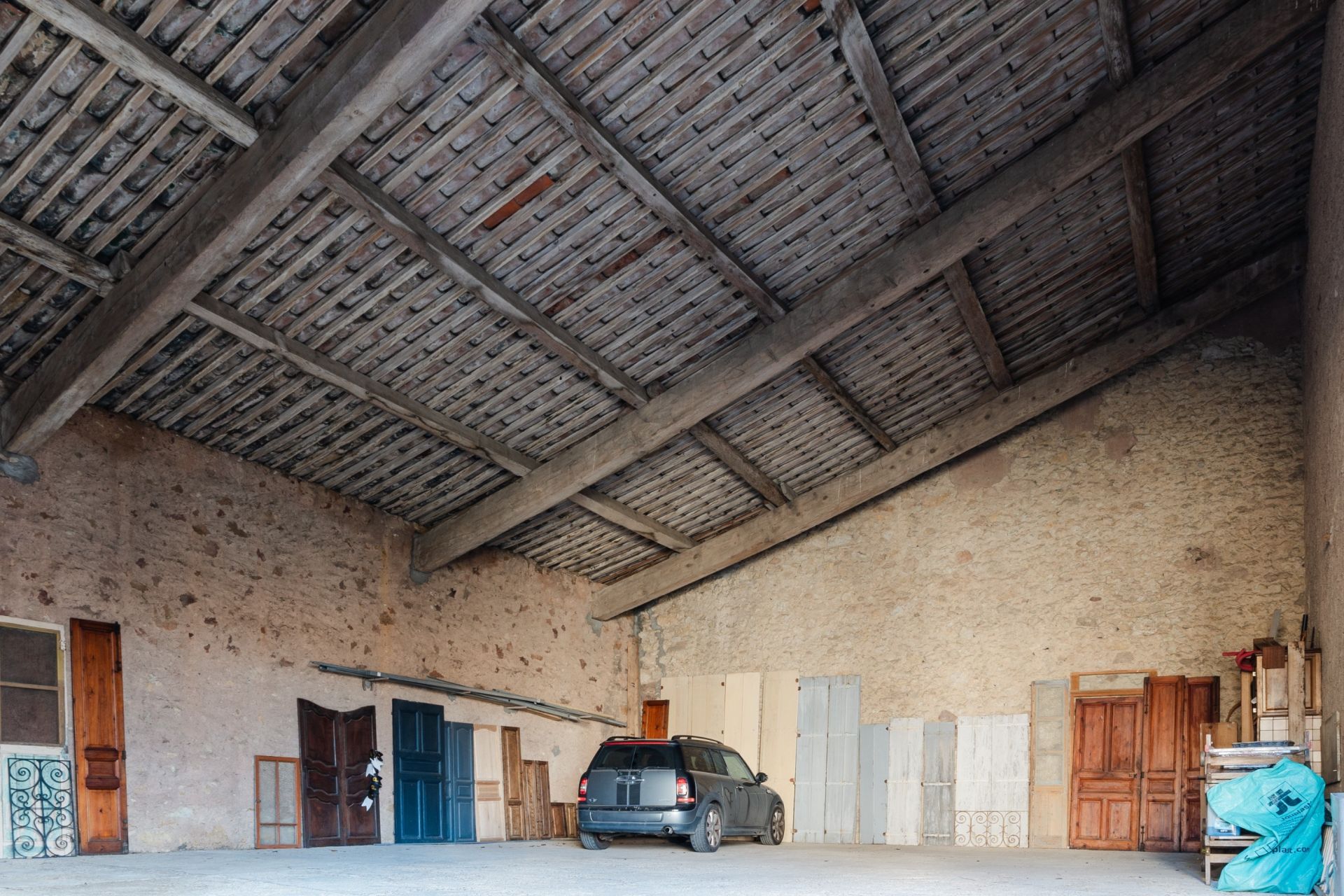 luxury house 9 Rooms for sale on NARBONNE (11100)