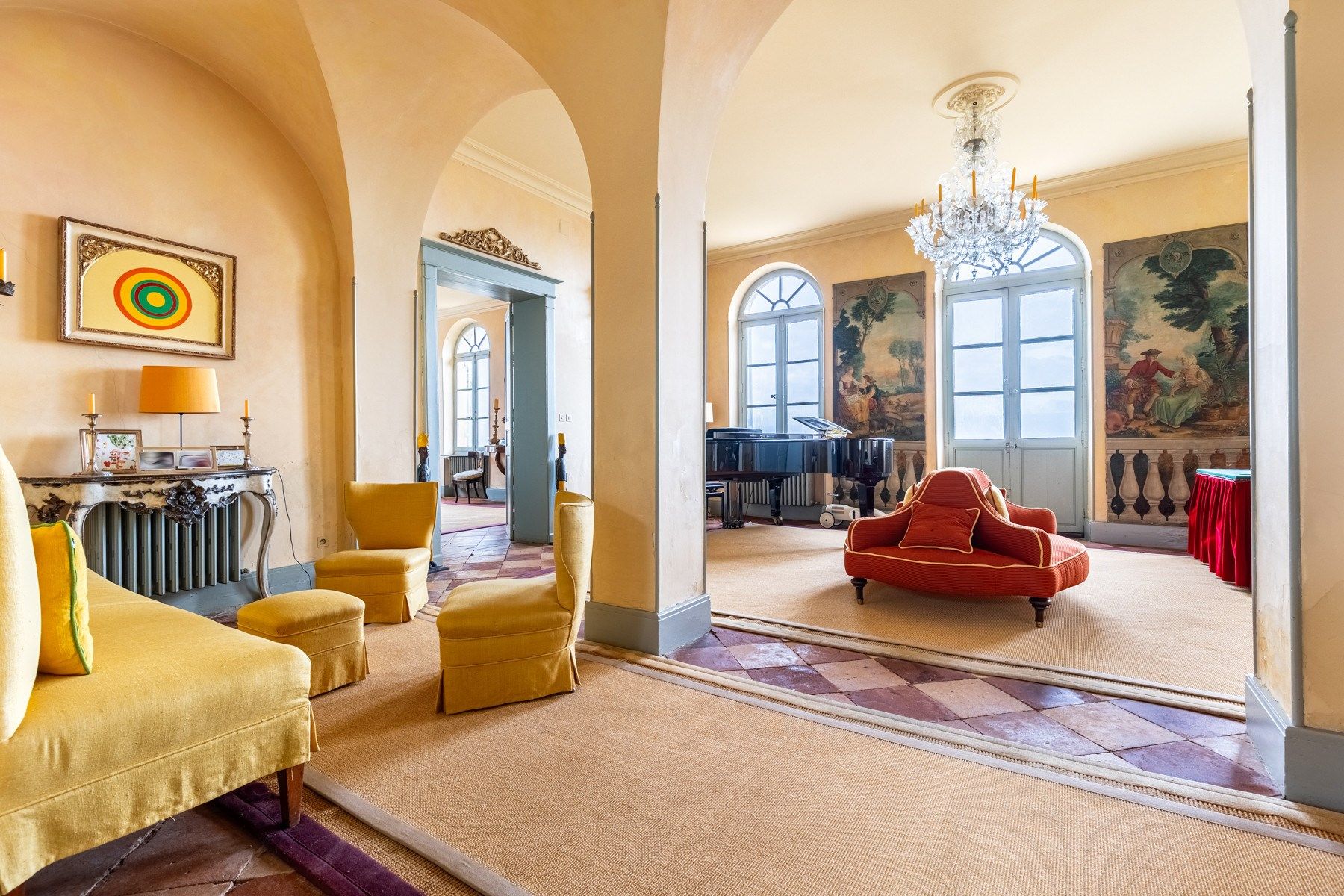 luxury property 20 Rooms for sale on BORDEAUX (33000)