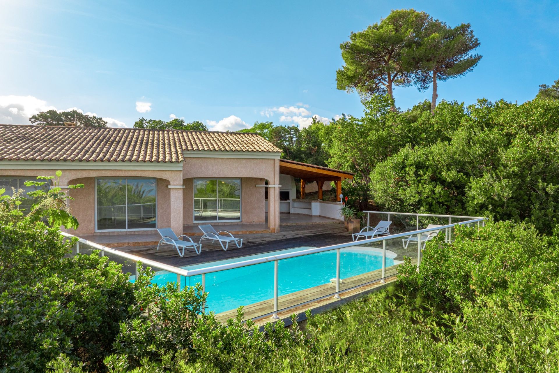 villa de luxe 6 Pièces en vente sur PIETROSELLA (20166)