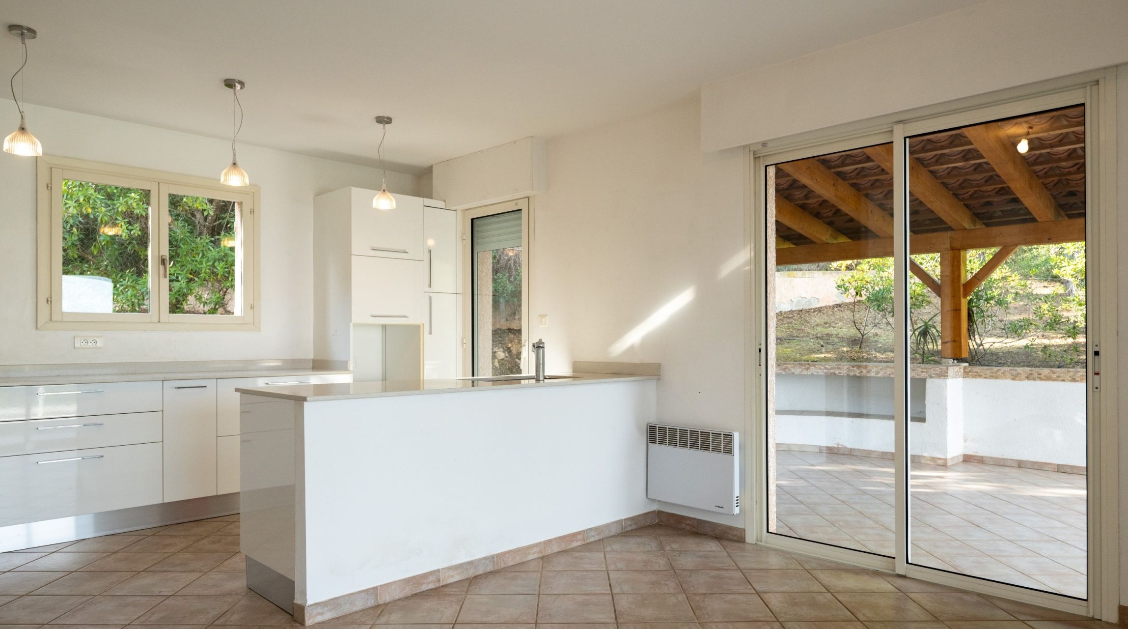 luxury villa 6 Rooms for sale on PIETROSELLA (20166)
