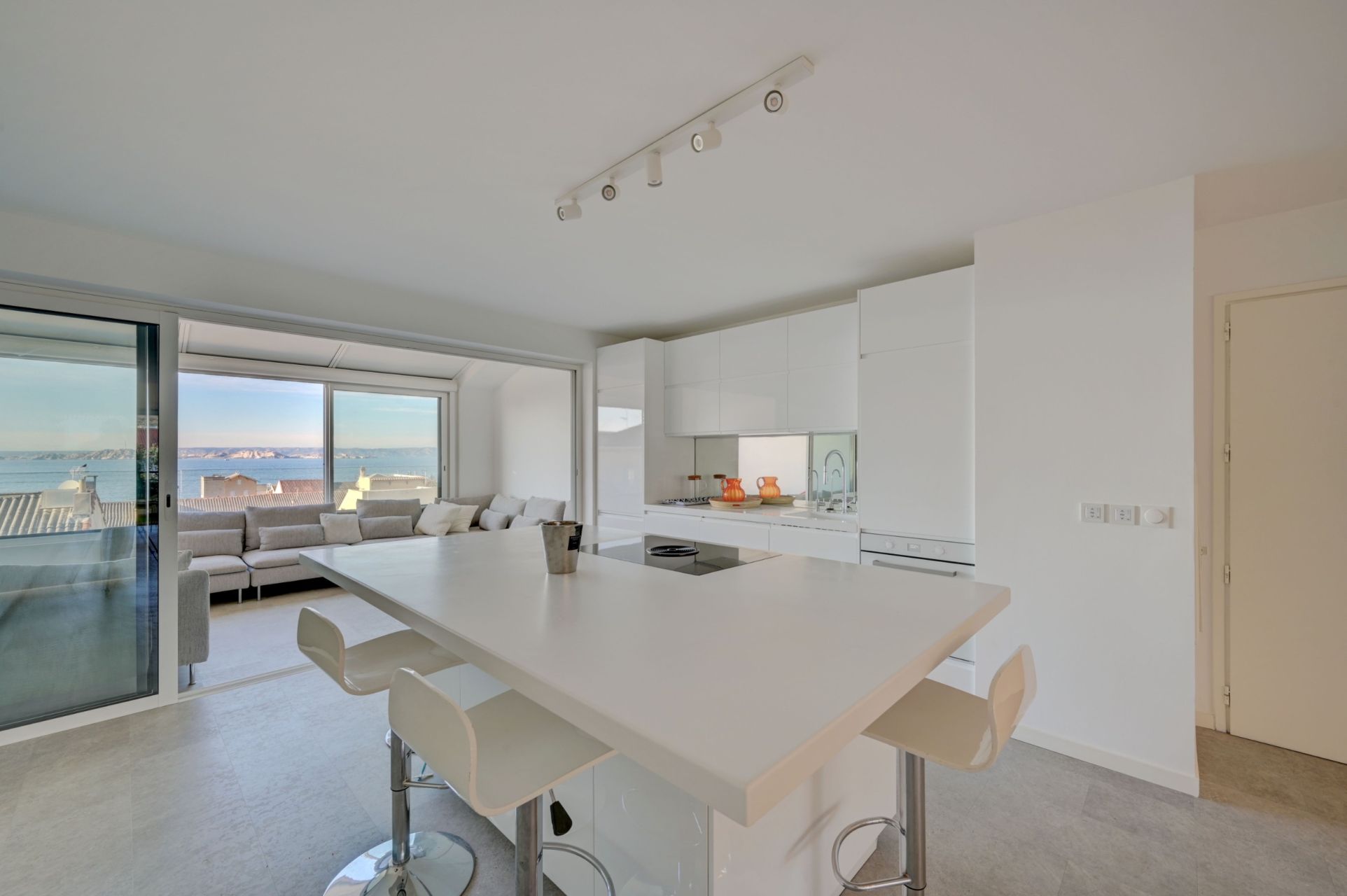 penthouse 4 Pièces en vente sur MARSEILLE (13008)