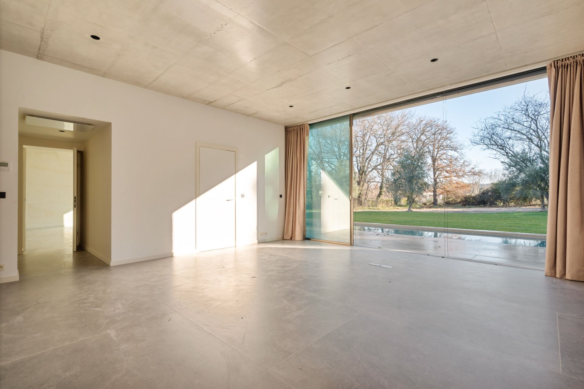 luxury house 6 Rooms for sale on AIX EN PROVENCE (13100)
