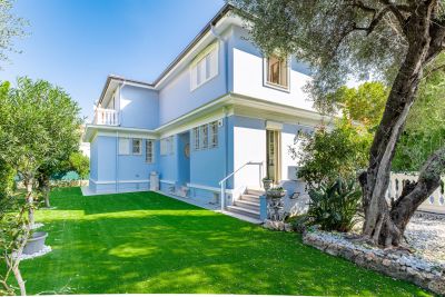 Sale Luxury villa Menton 10 Rooms 350 m²