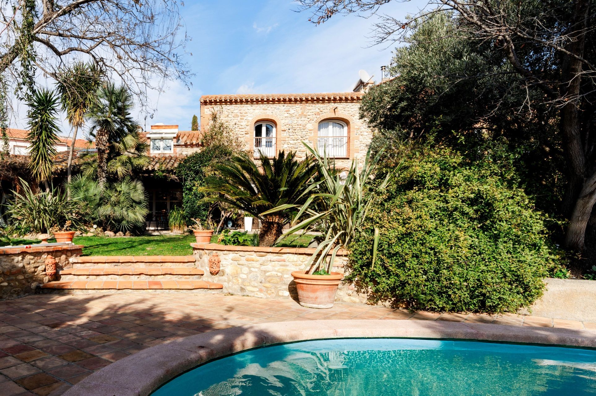 luxury house 5 Rooms for sale on PERPIGNAN (66000)