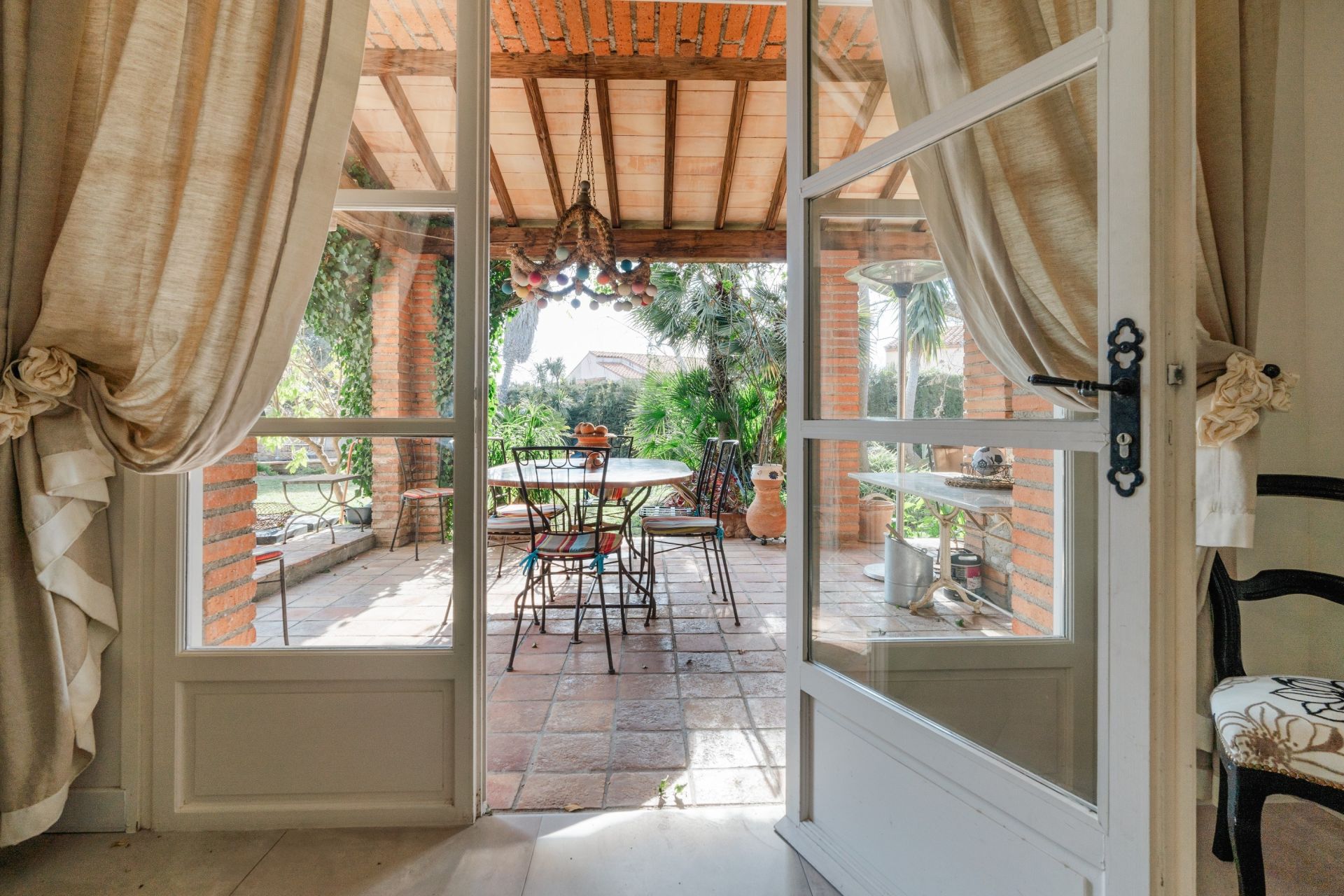 luxury house 5 Rooms for sale on PERPIGNAN (66000)